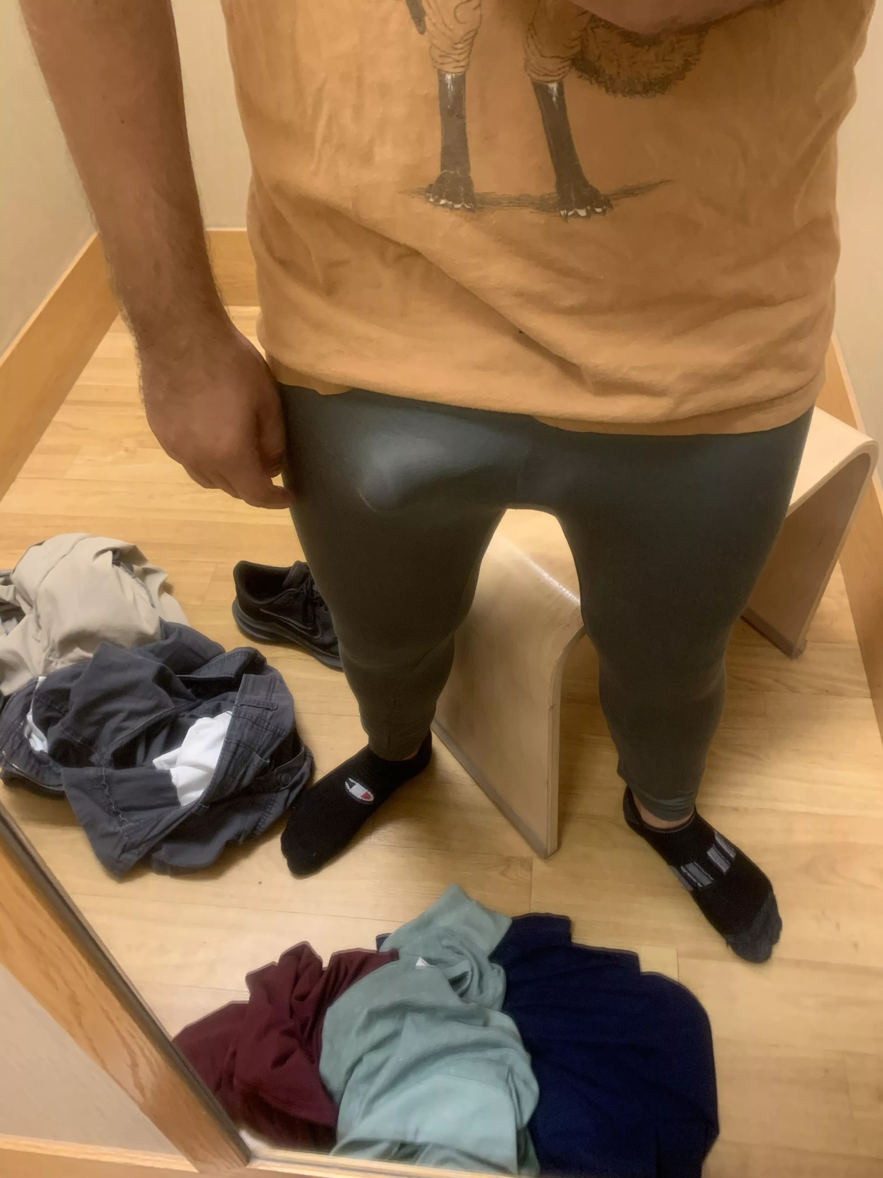 Found a nice fitting pair of pants at kohls. Maybe I should get them in grey