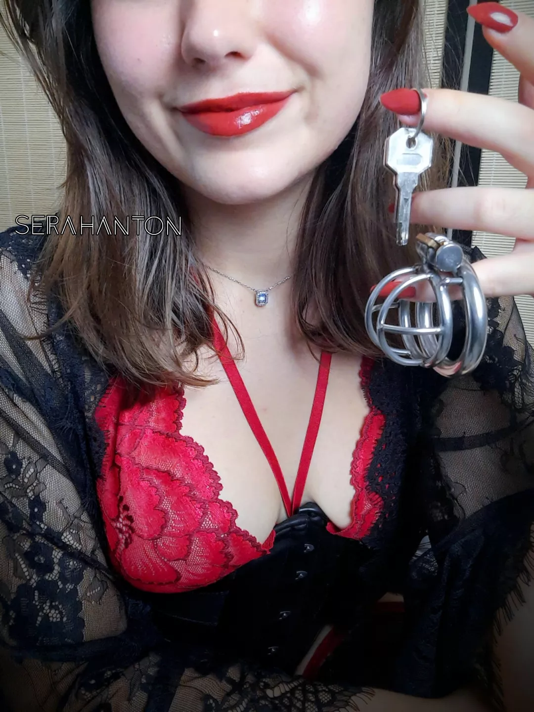 I like teasing my locked subs with vibrators until they make a nice big precummy mess ðŸ˜ˆ