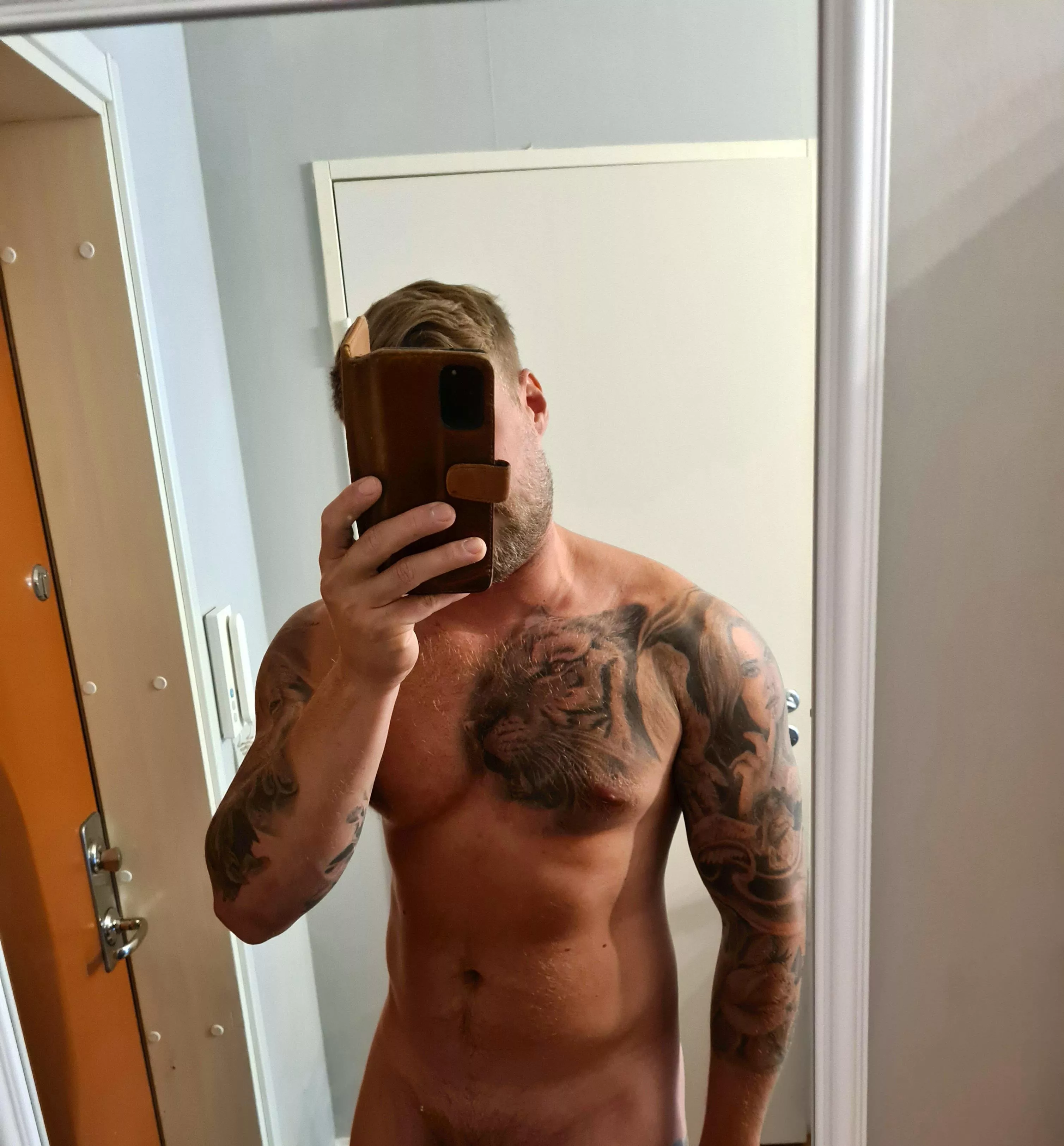 [m], 32. started training. rate my body