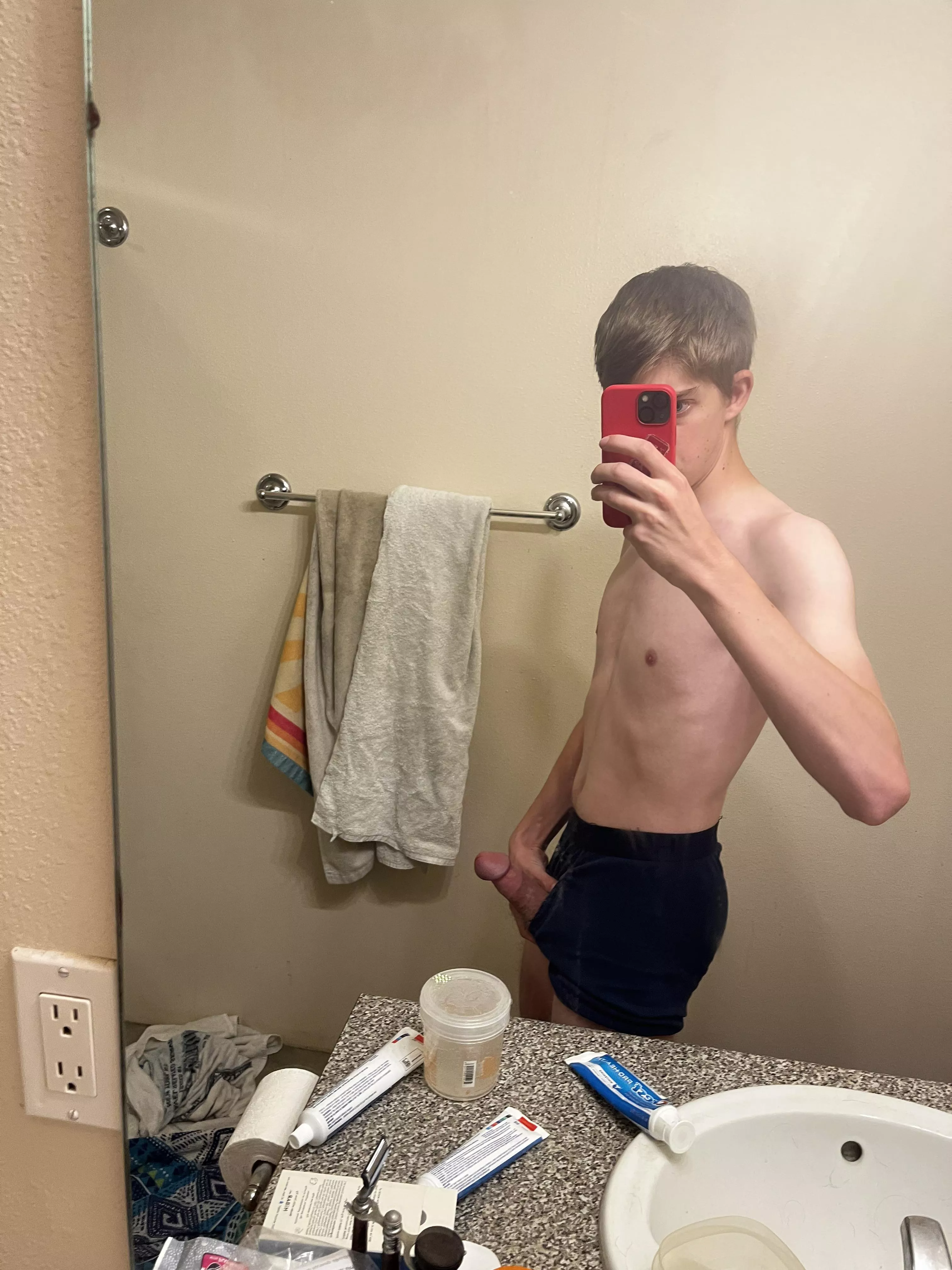 [M] im built like a skinwalker butâ€¦