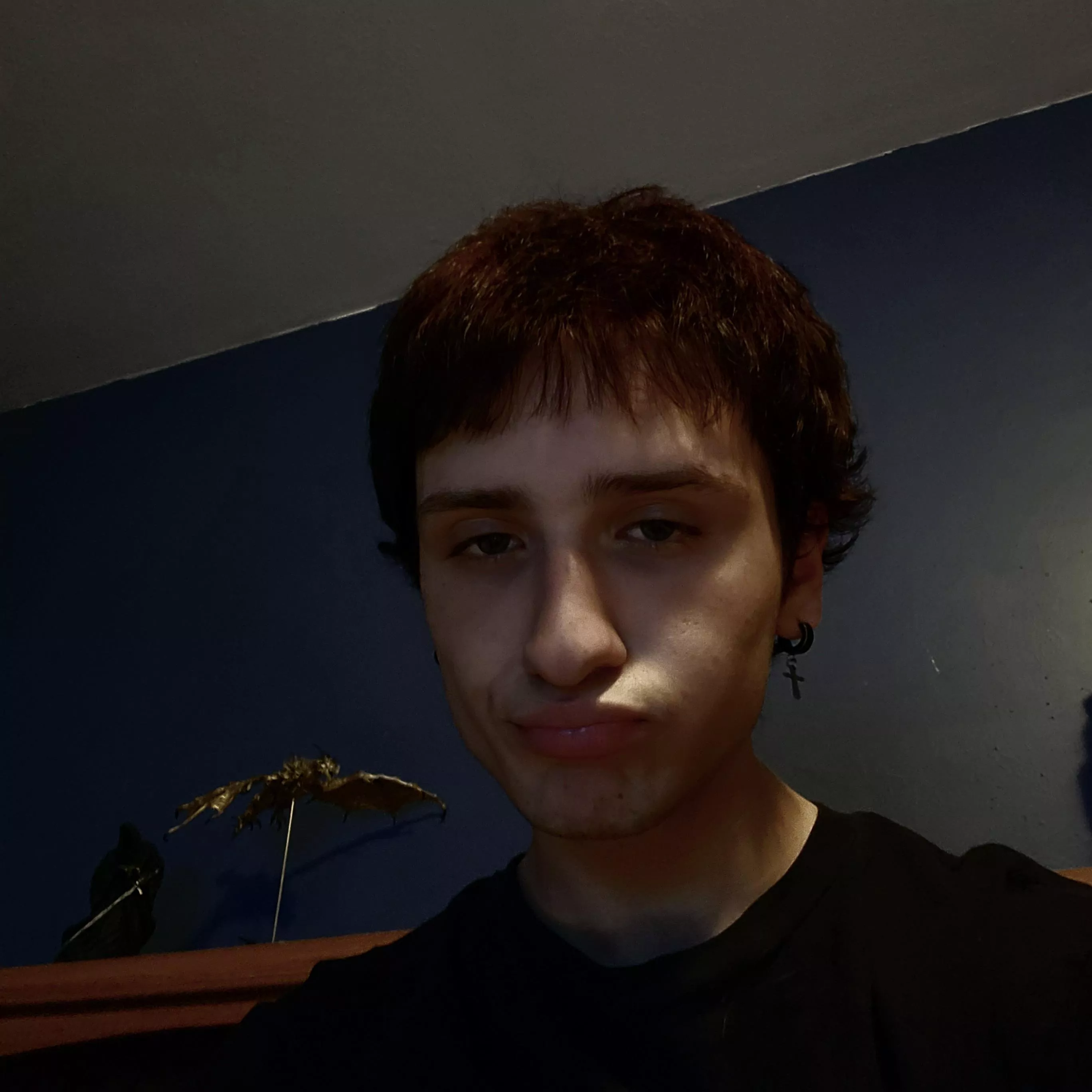 (19m)opinion on how I look?