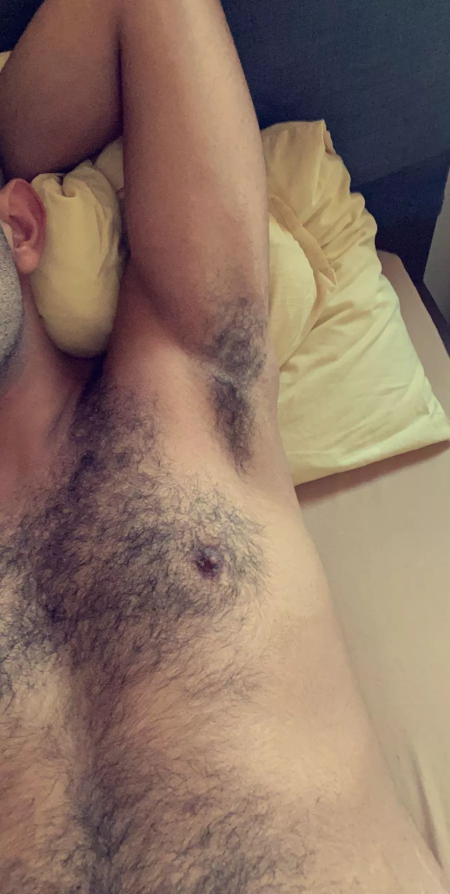 25m. Whoâ€™s gonna sniff and serve? Hmu