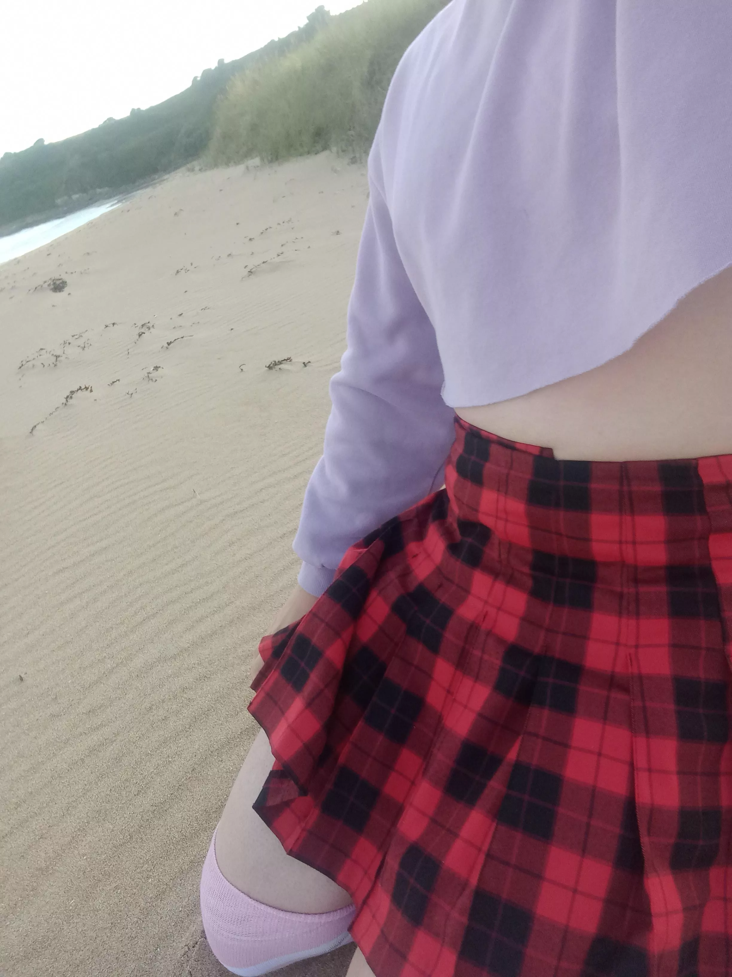 are beach episodes better with or without femboys? Also RIP my sandy socks 😢