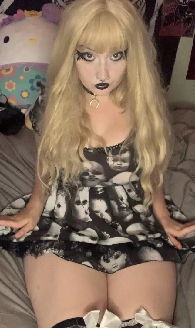 Do you like goth girls?