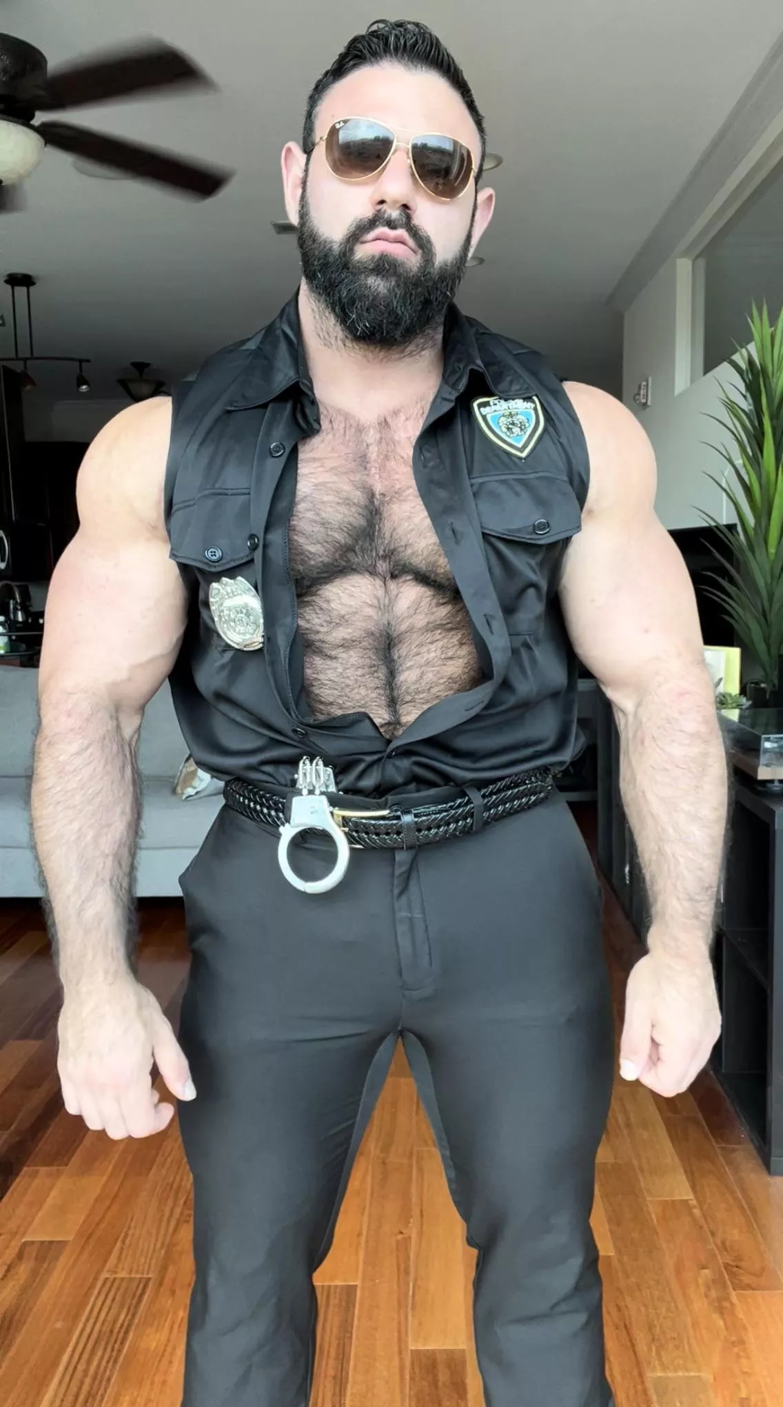 Your under arrest ðŸ‘®â€â™‚ï¸ðŸš”