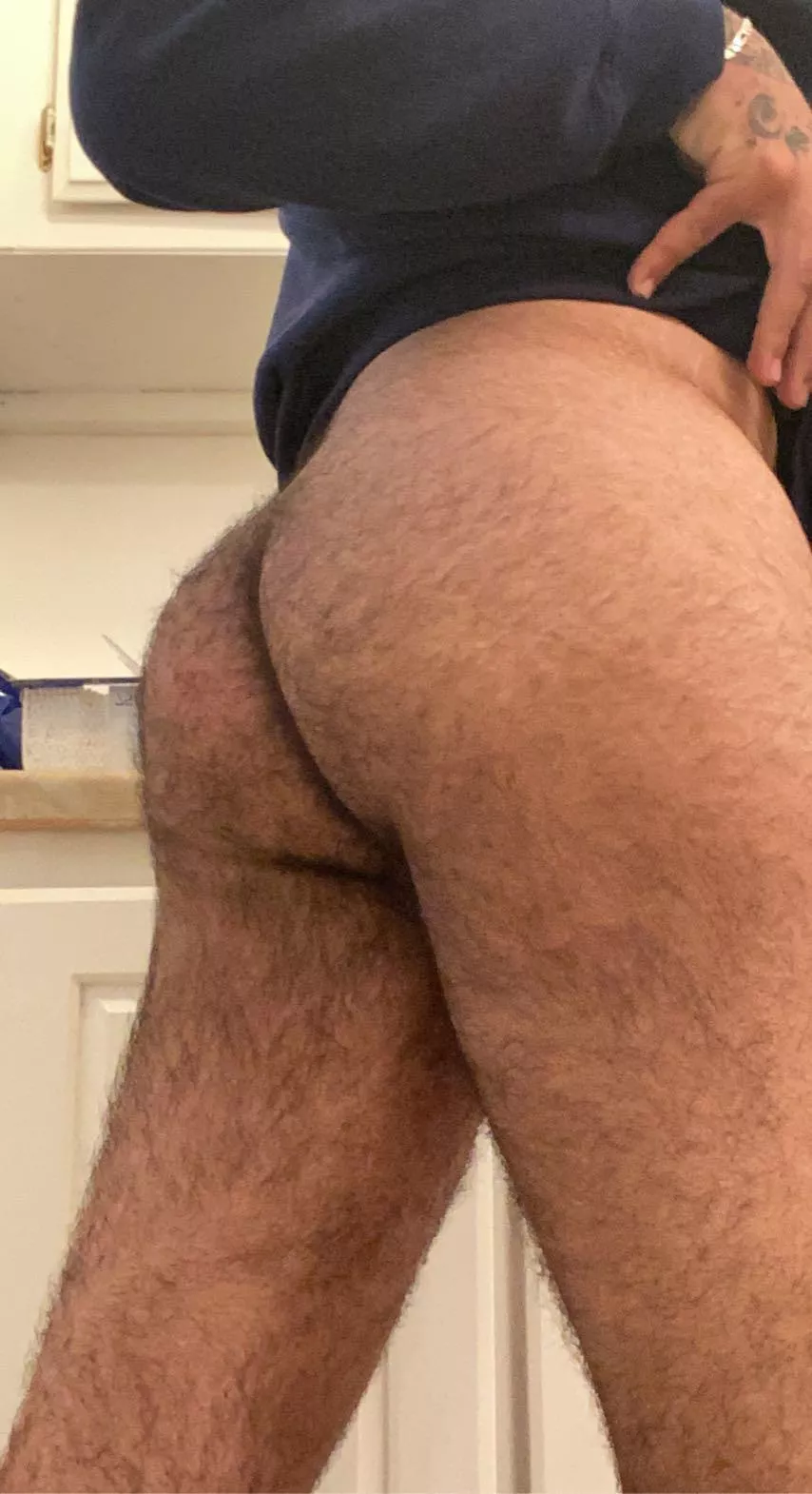 (21) who likes a furry hole?