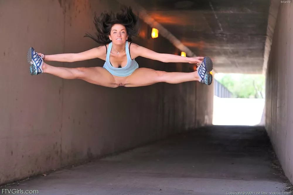 Cheerleader Brianne in flight