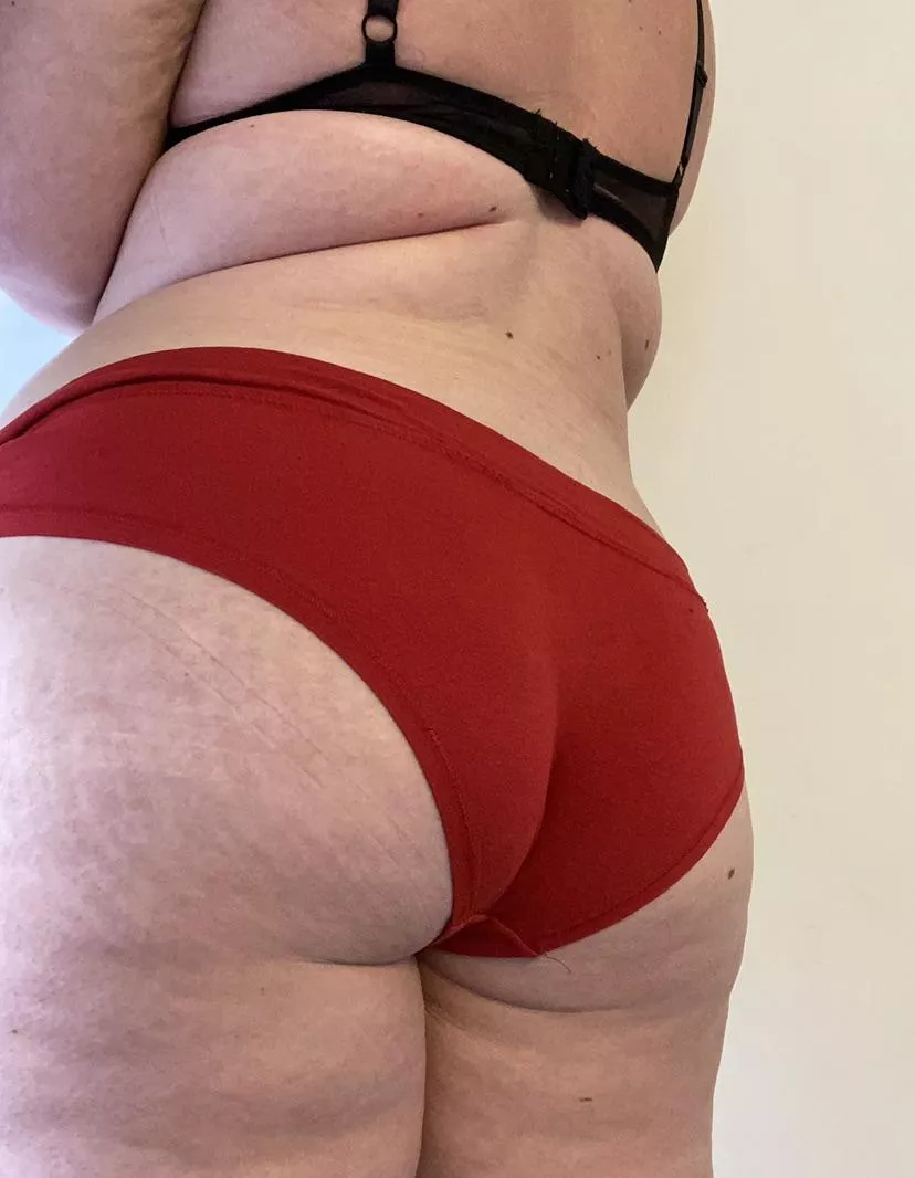 I think these panties would look better off, don’t you agree?