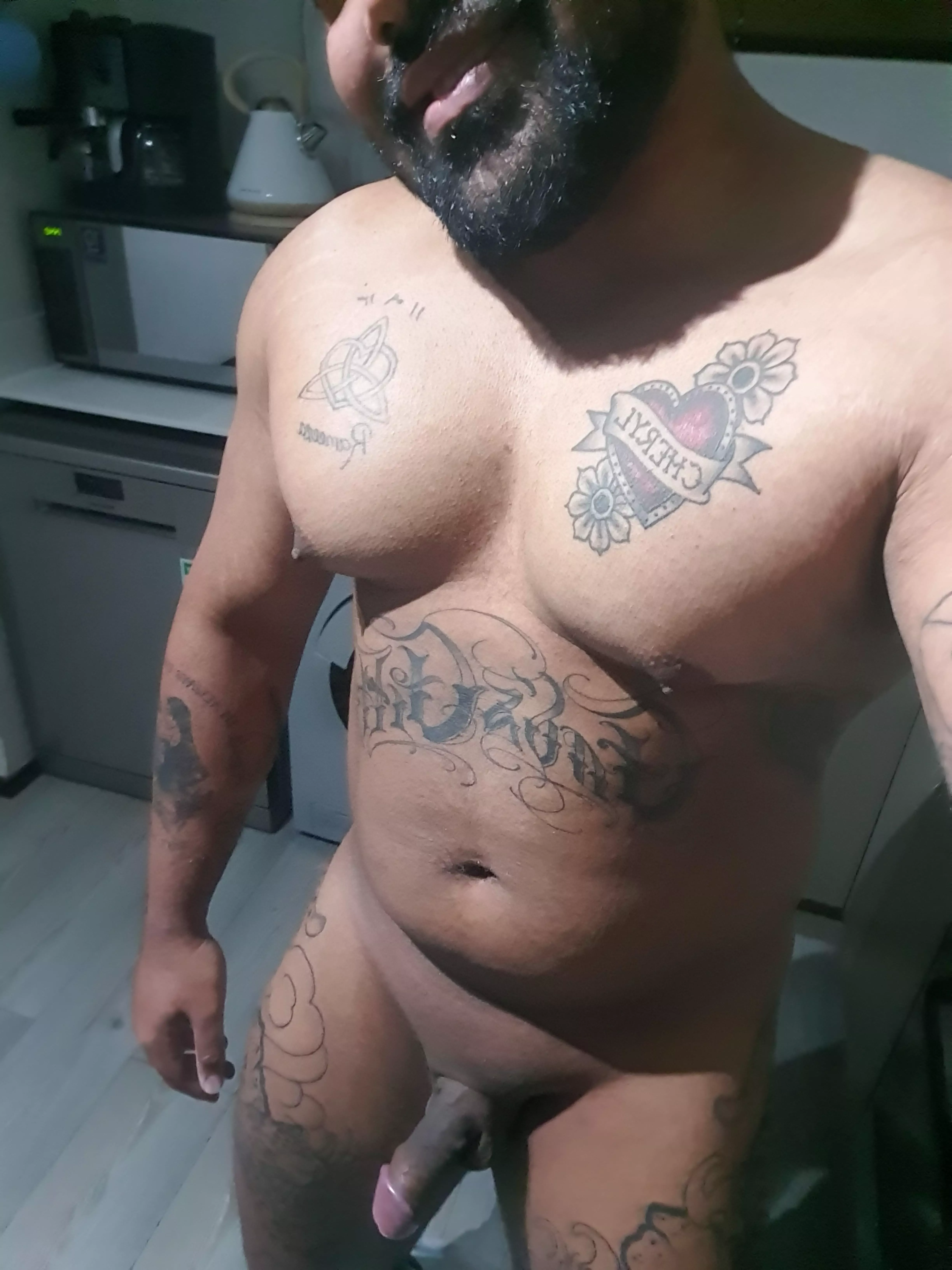 [M] anyone like thicker guys ?