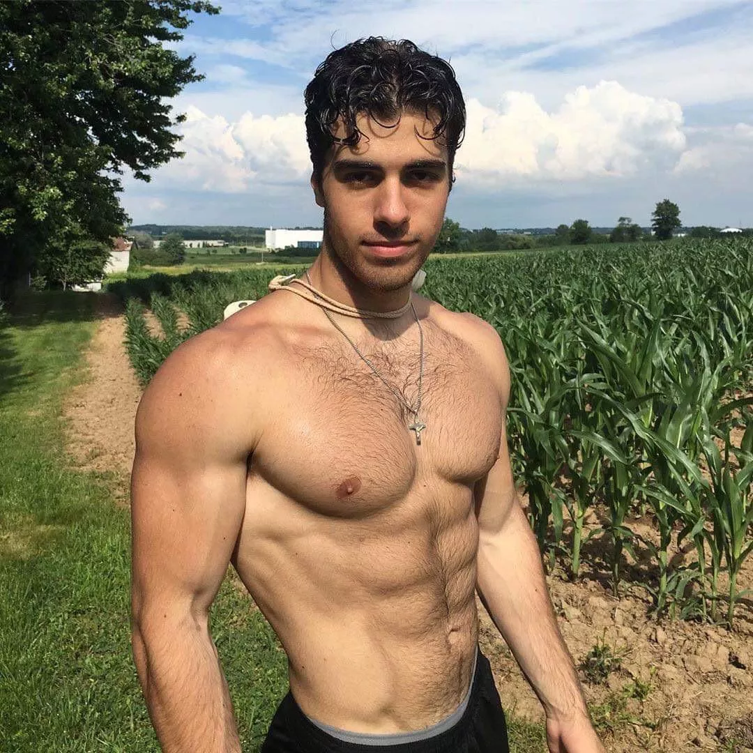 â€œ u/anthonytrainer in the corn fieldâ€ â€¦