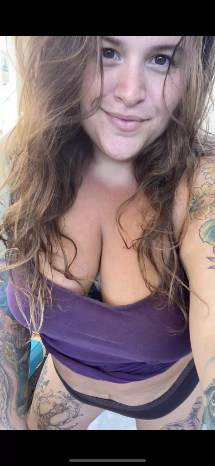 voluptuous bbw stoner covered in tattoos!