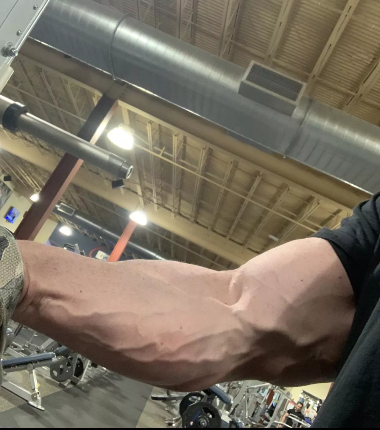 Who likes big meaty forearms??