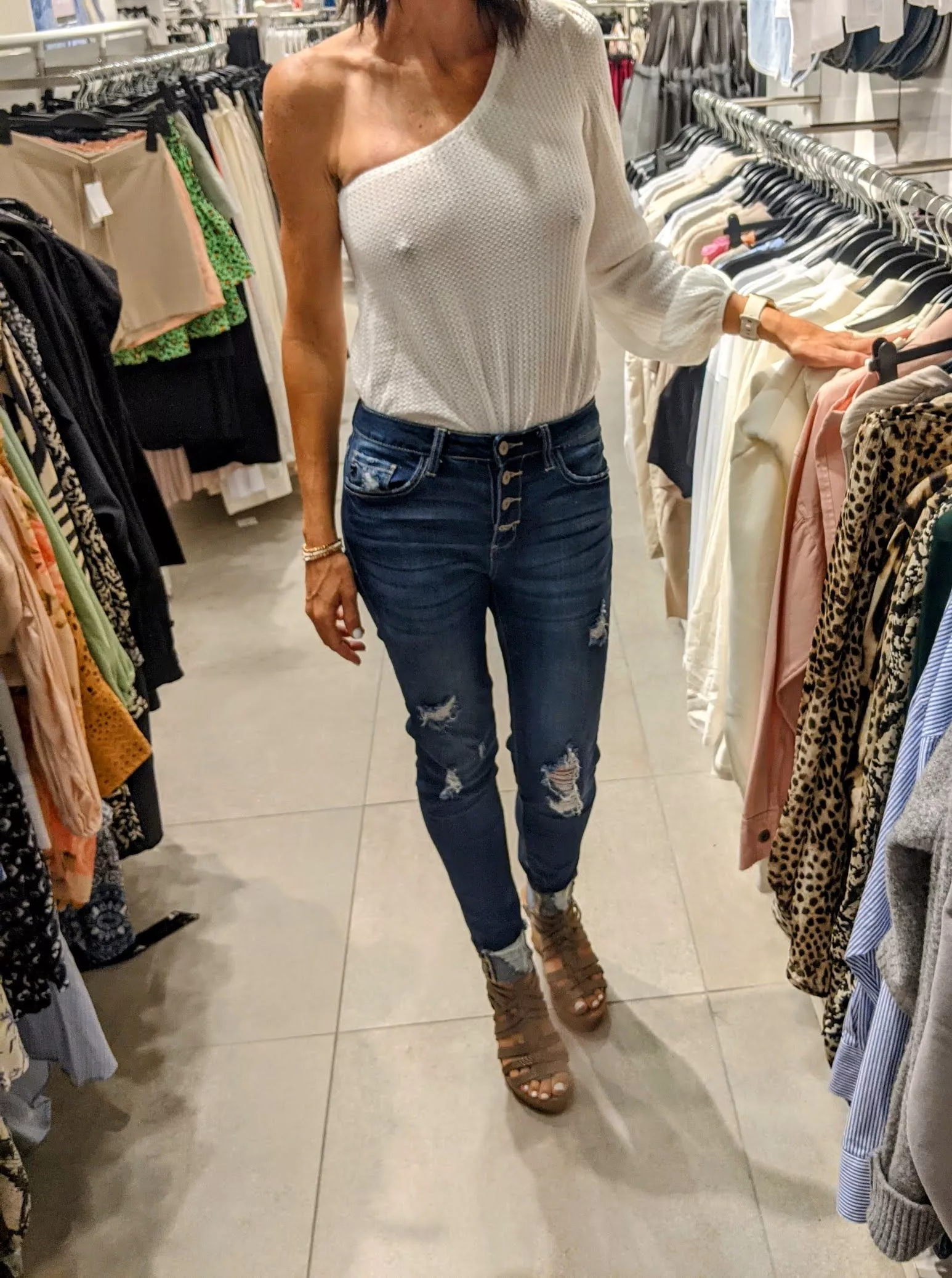 Cute shopping outfit