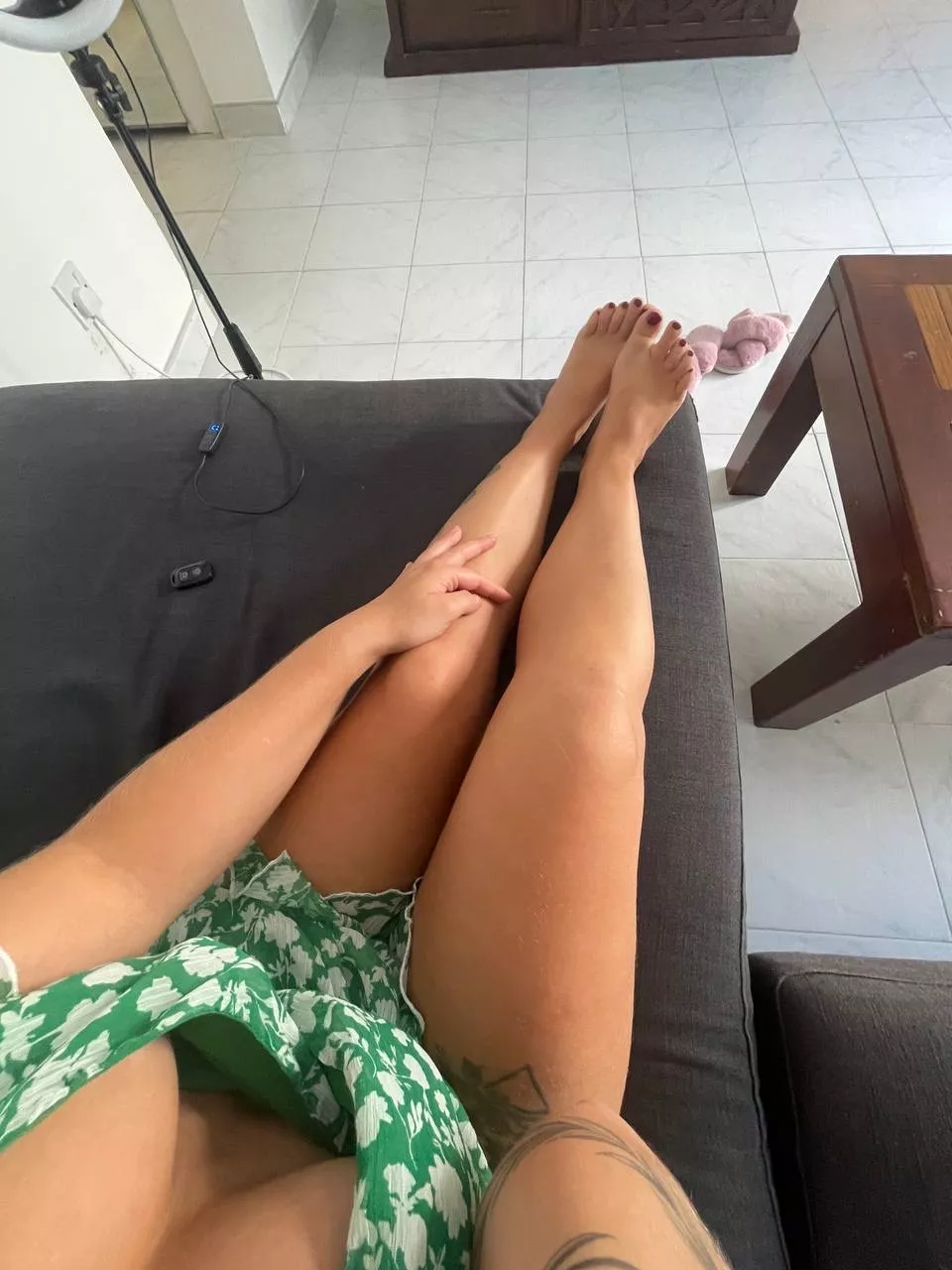 do you like 20 year old feet ?