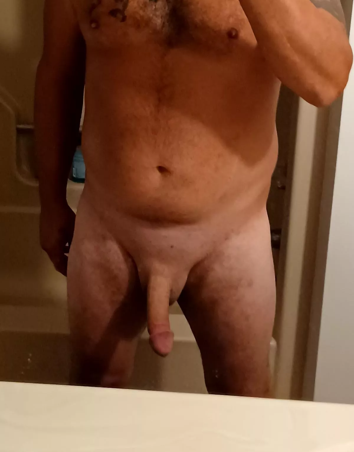 mirror selfie [41][m]