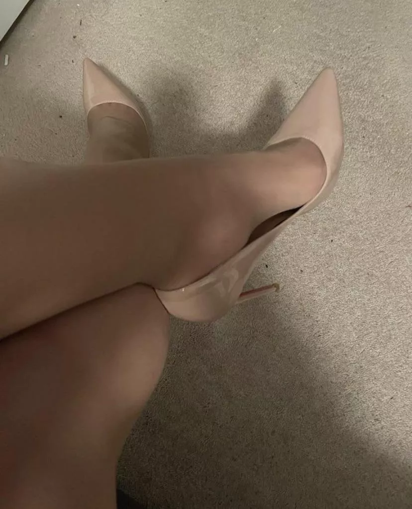 Nude Pumps Take 2 ðŸ˜Š