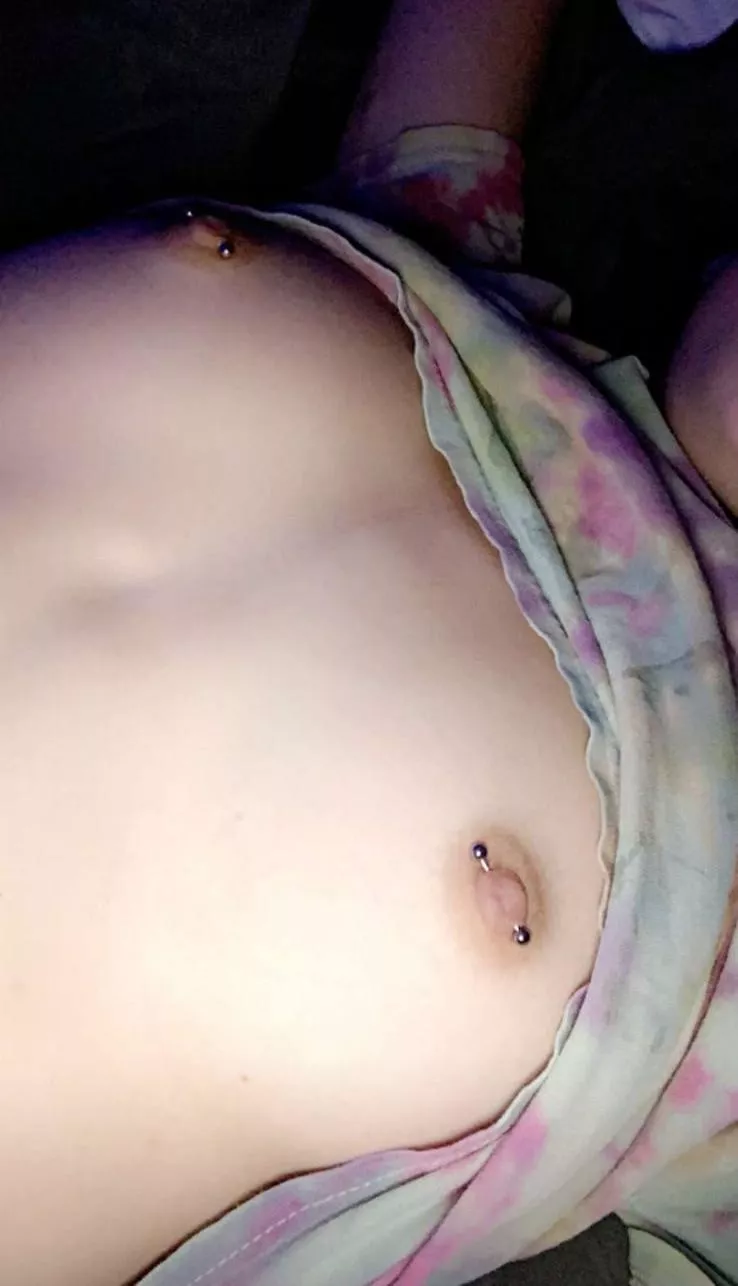 Any small titty lovers out there?