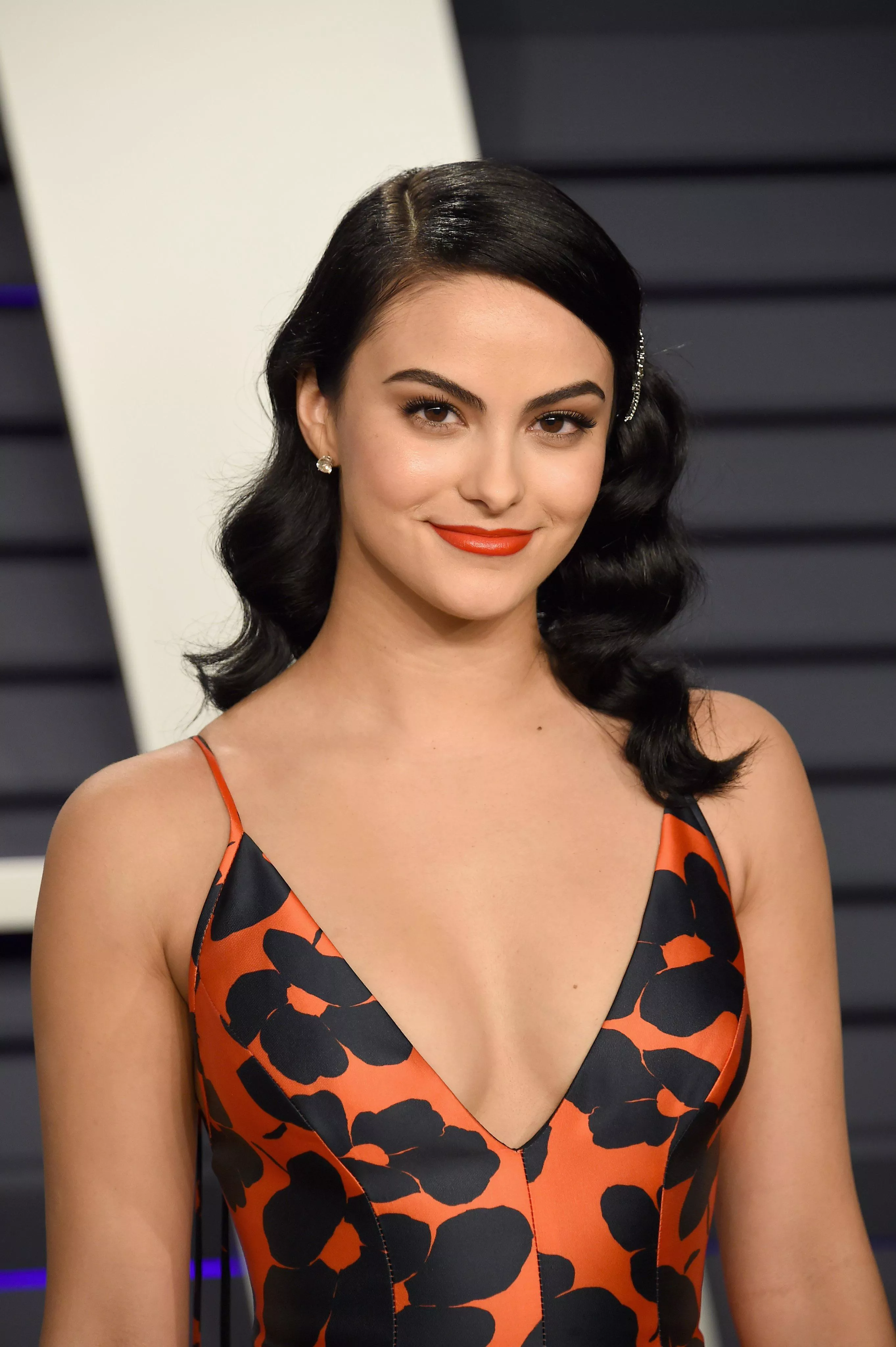 Camila Mendes