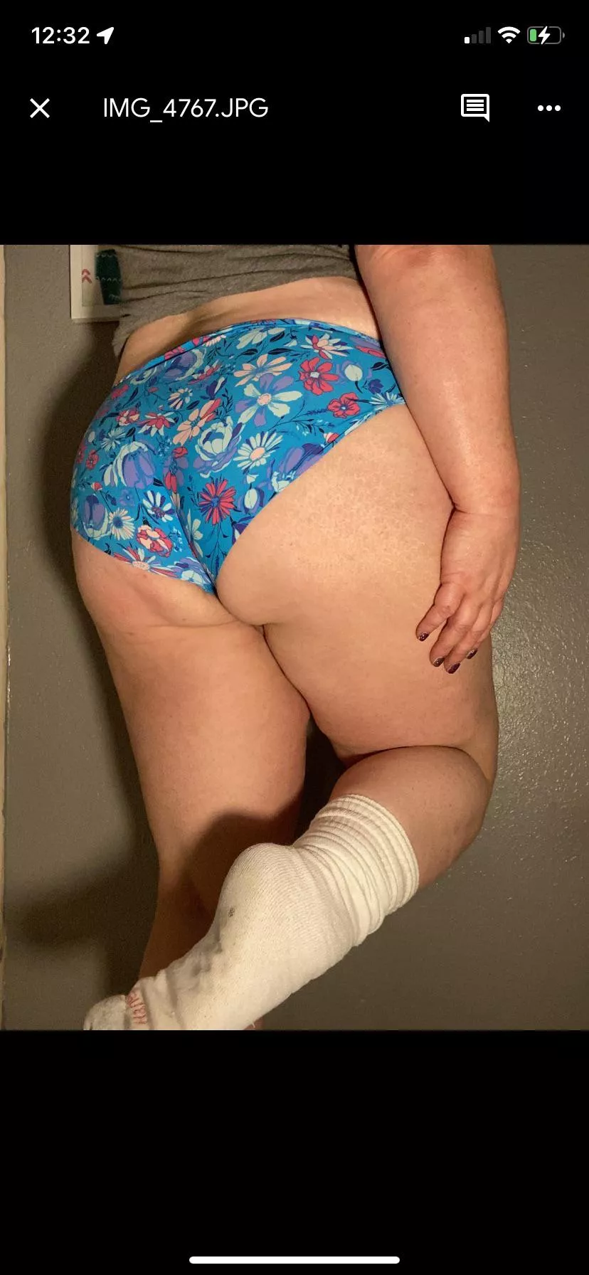 [selling] [usa] todays featured pair is a floral blue cheeky, ready to be fertilized with your seed