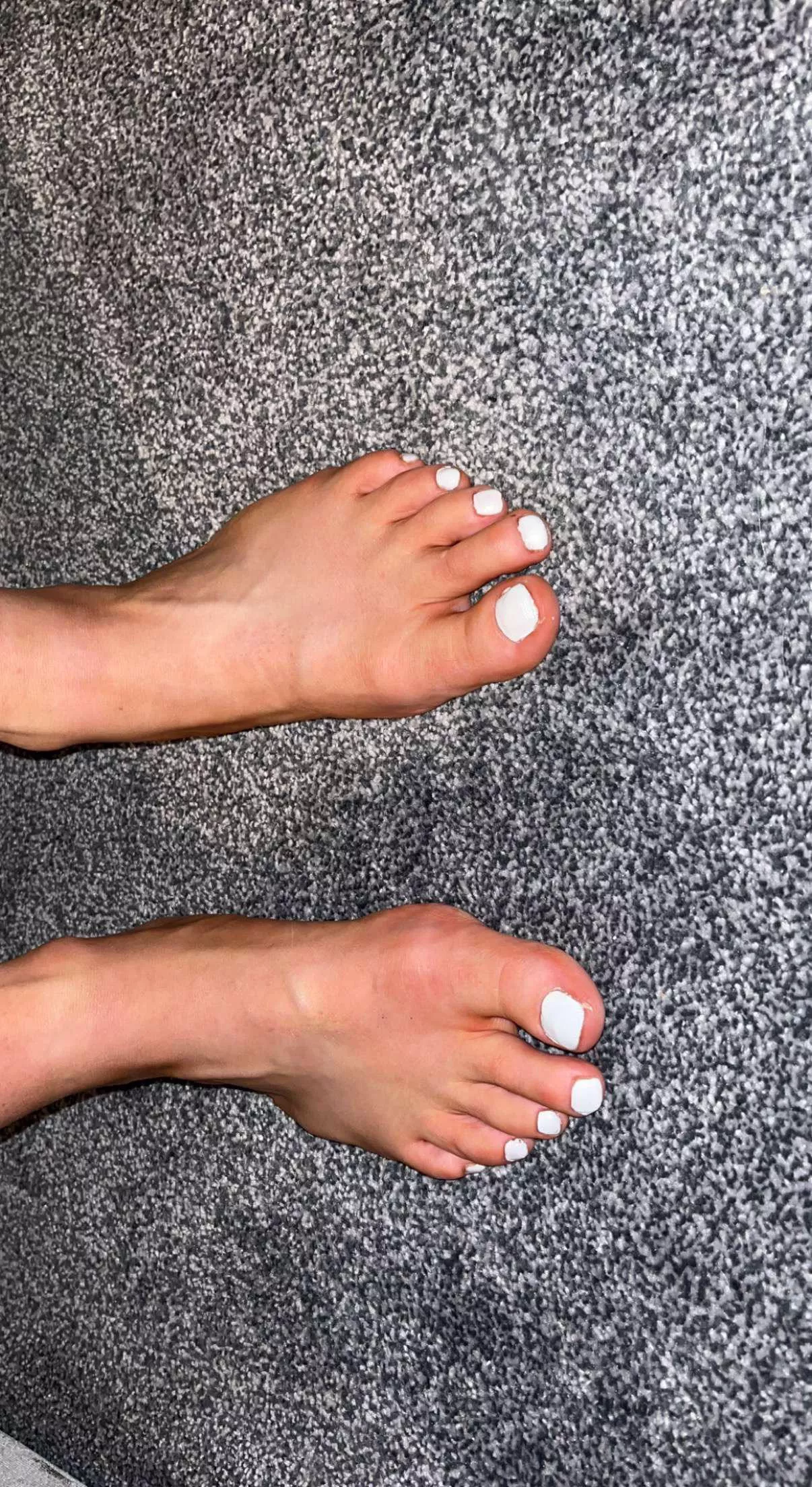 Are my toes pretty?