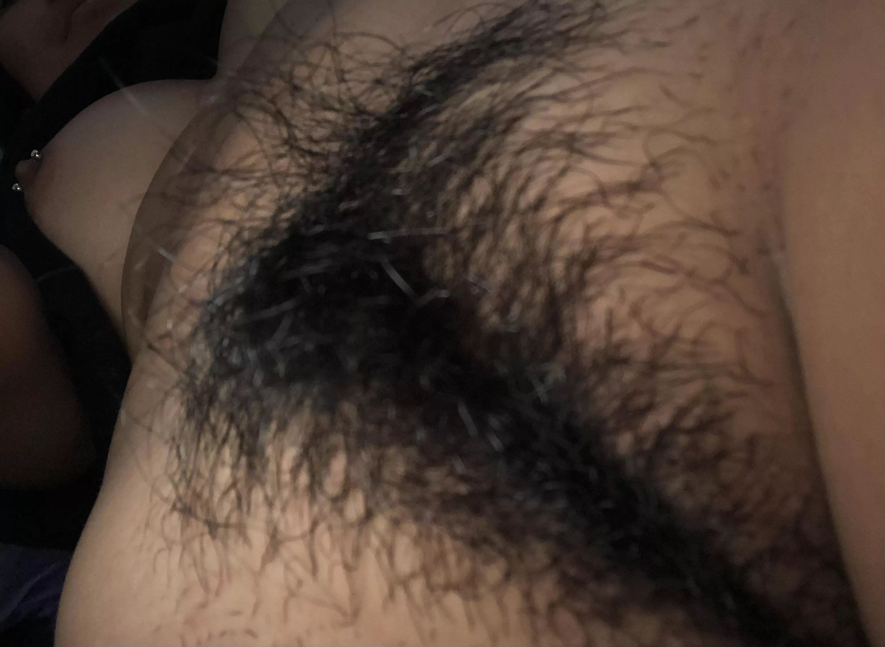 Hairy girl but would you still play with me?ðŸ¥ºðŸ–¤ðŸ˜œ