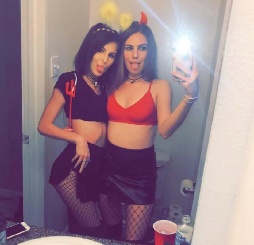 Halloween Brunettes