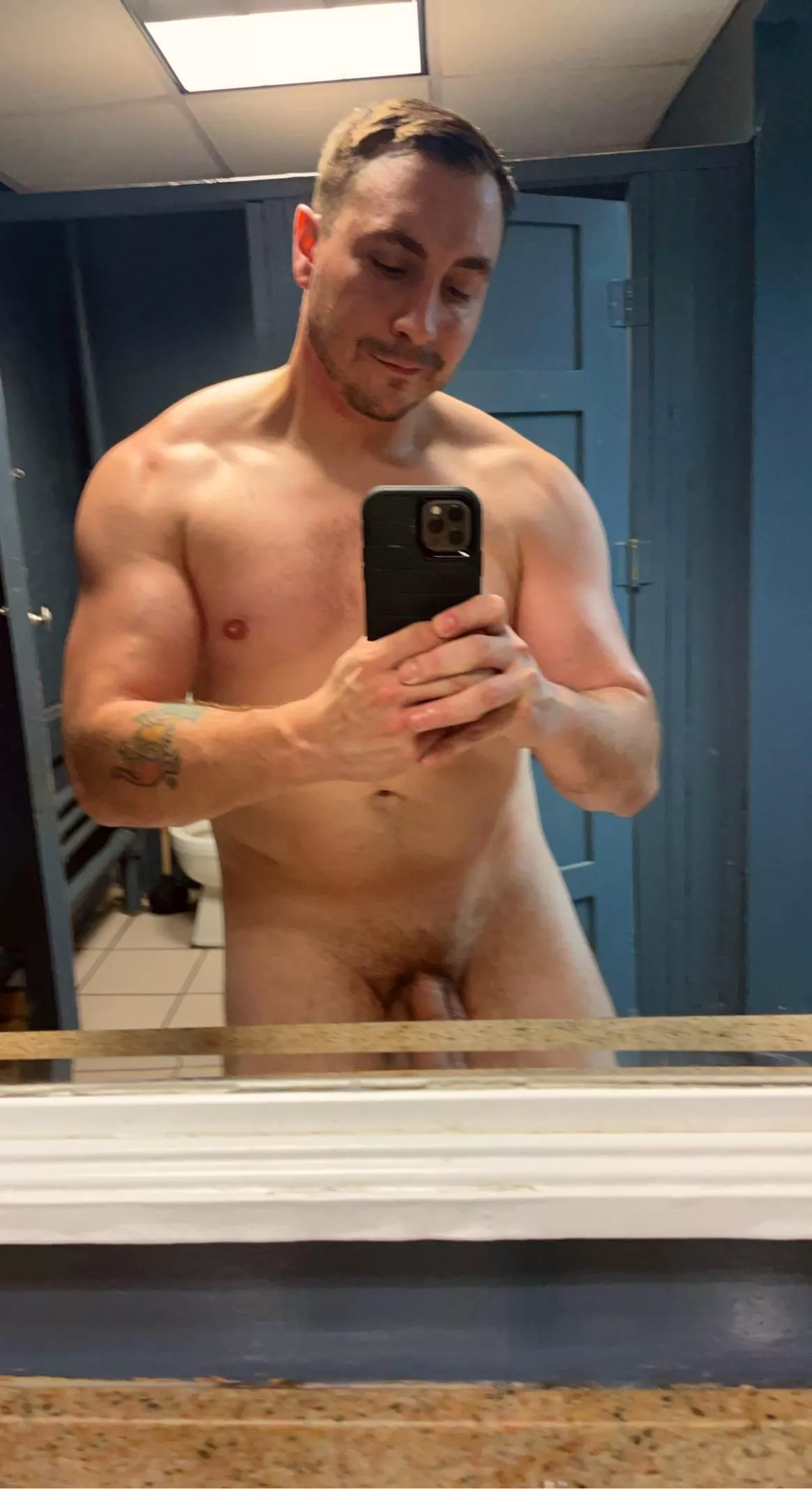 (M) Sweat Sundays at the gym!