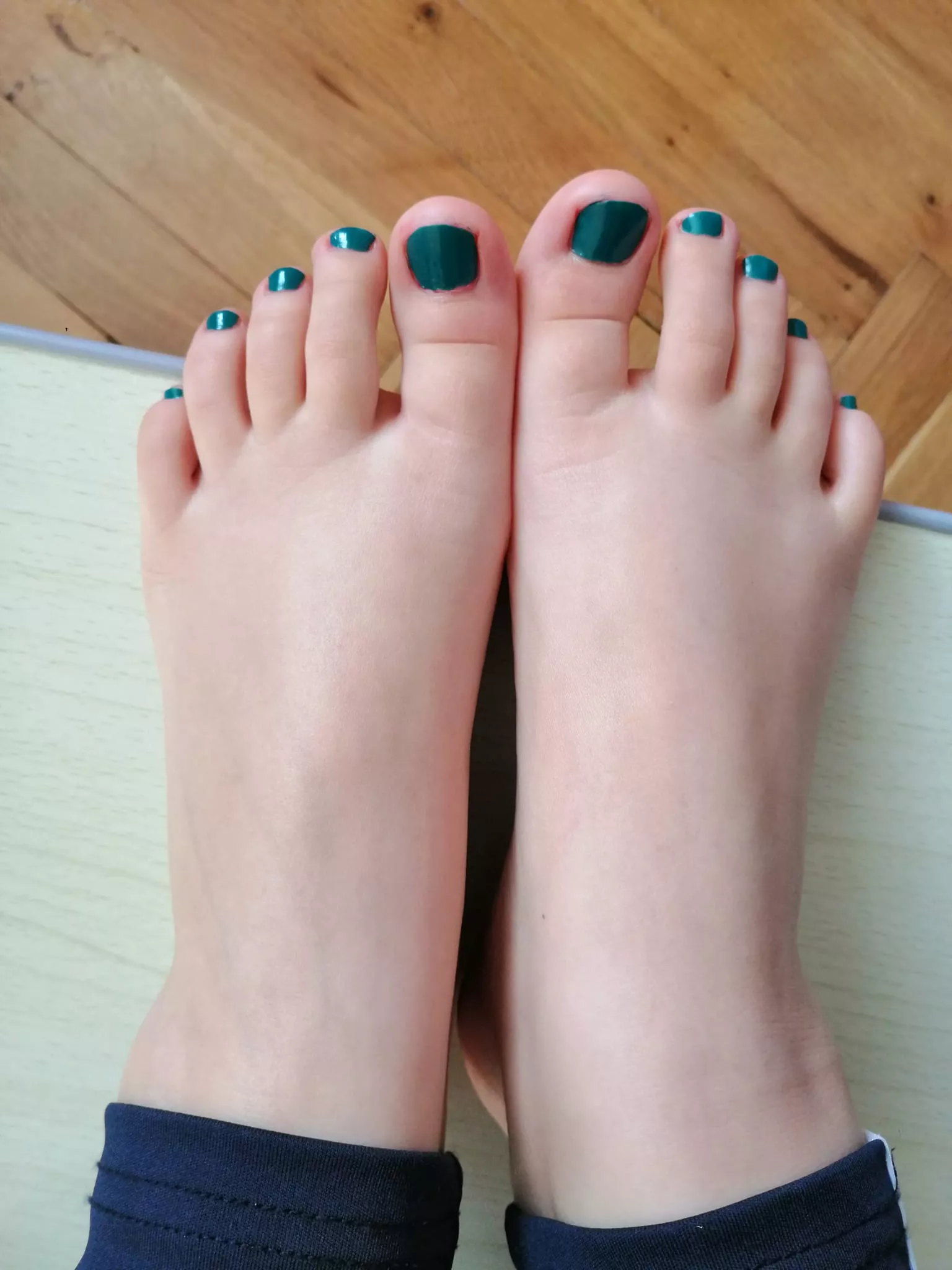 Suck my toes ðŸ‘‘