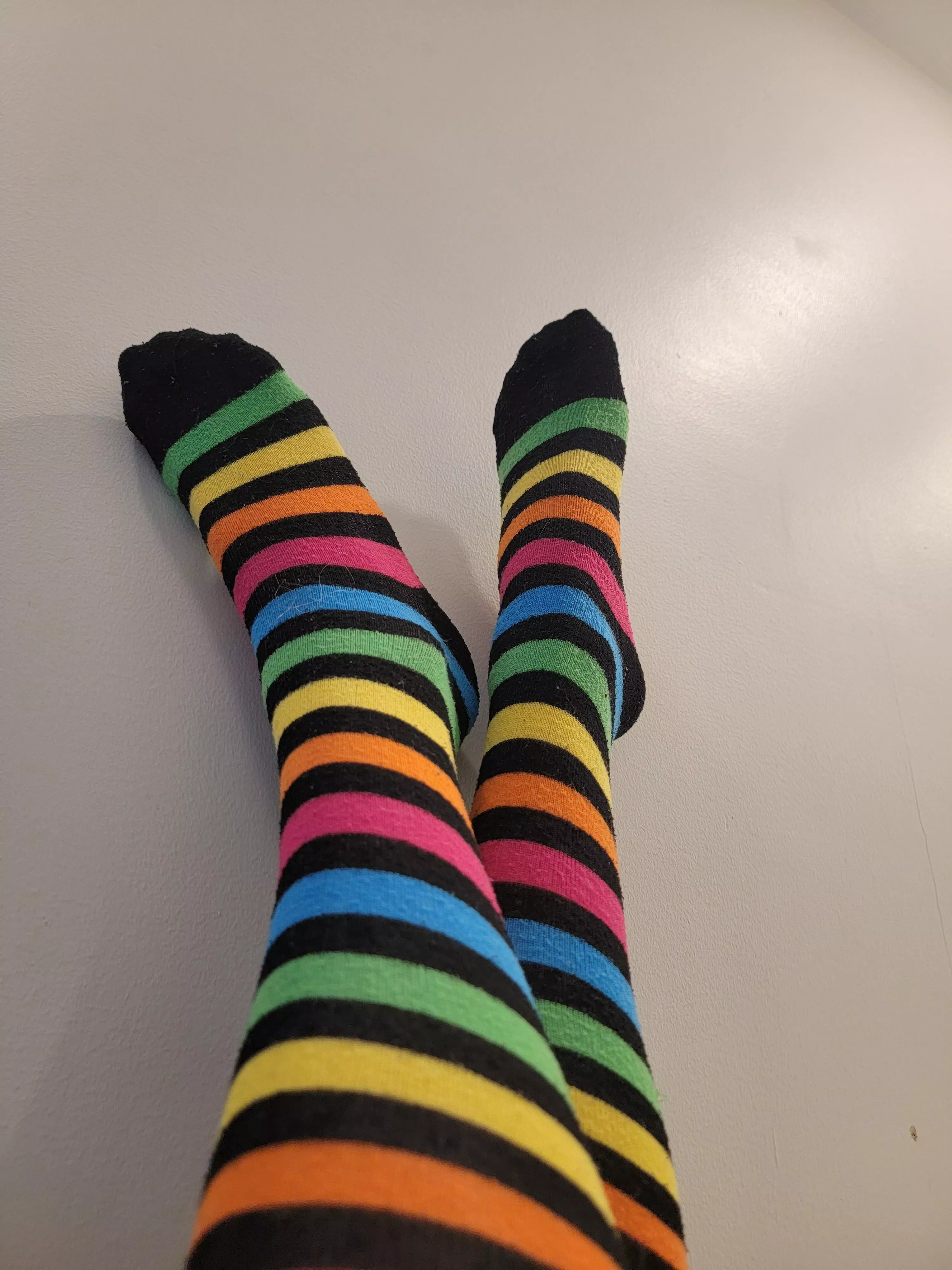 Wanted to show off my stripey knee highs!