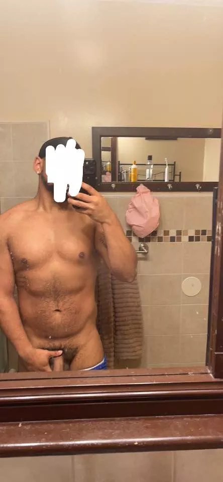 26 m USA top looking for older bottoms for chat or trade be my age or older add me jeremydejesus96