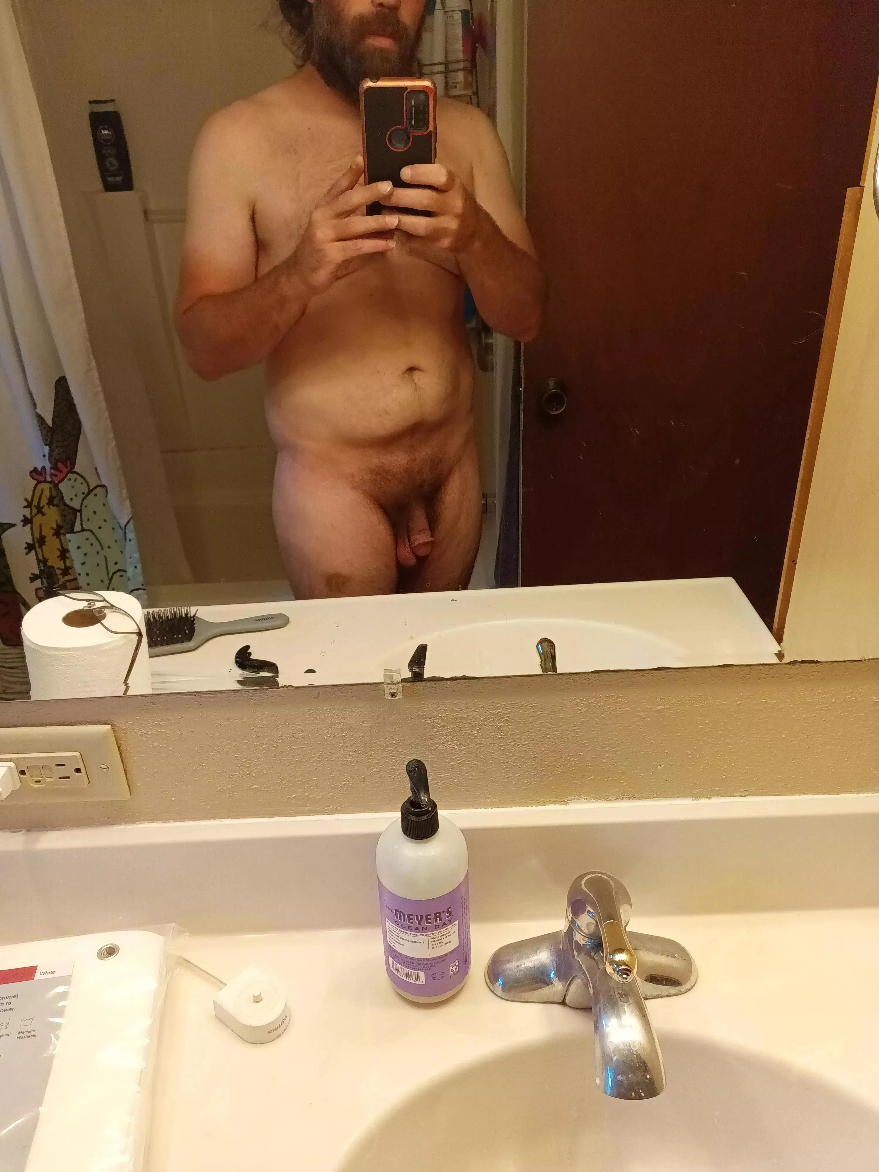 37 m Are Dad bods appreciated here?