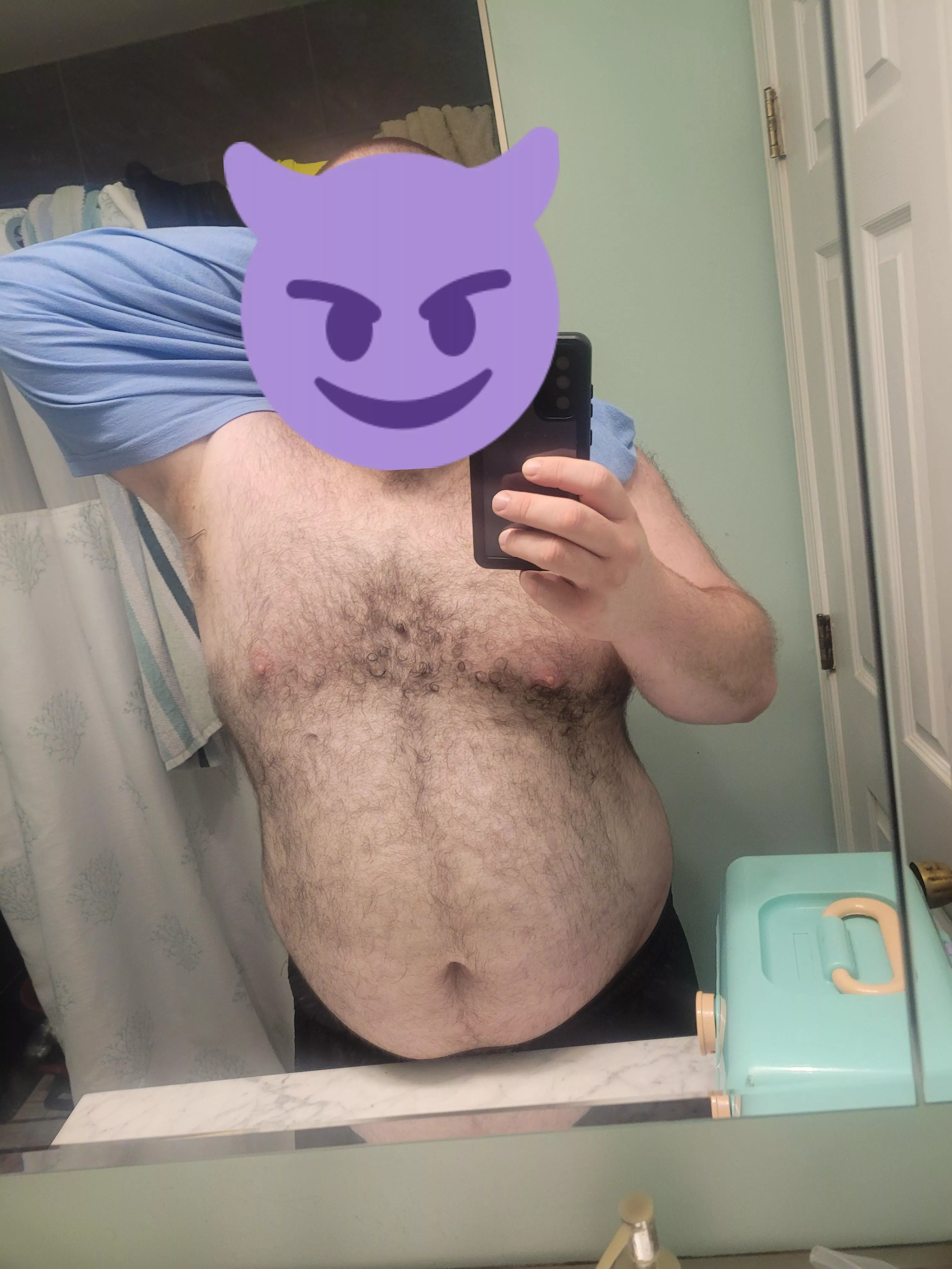 anyone like hairy chubby dudes?