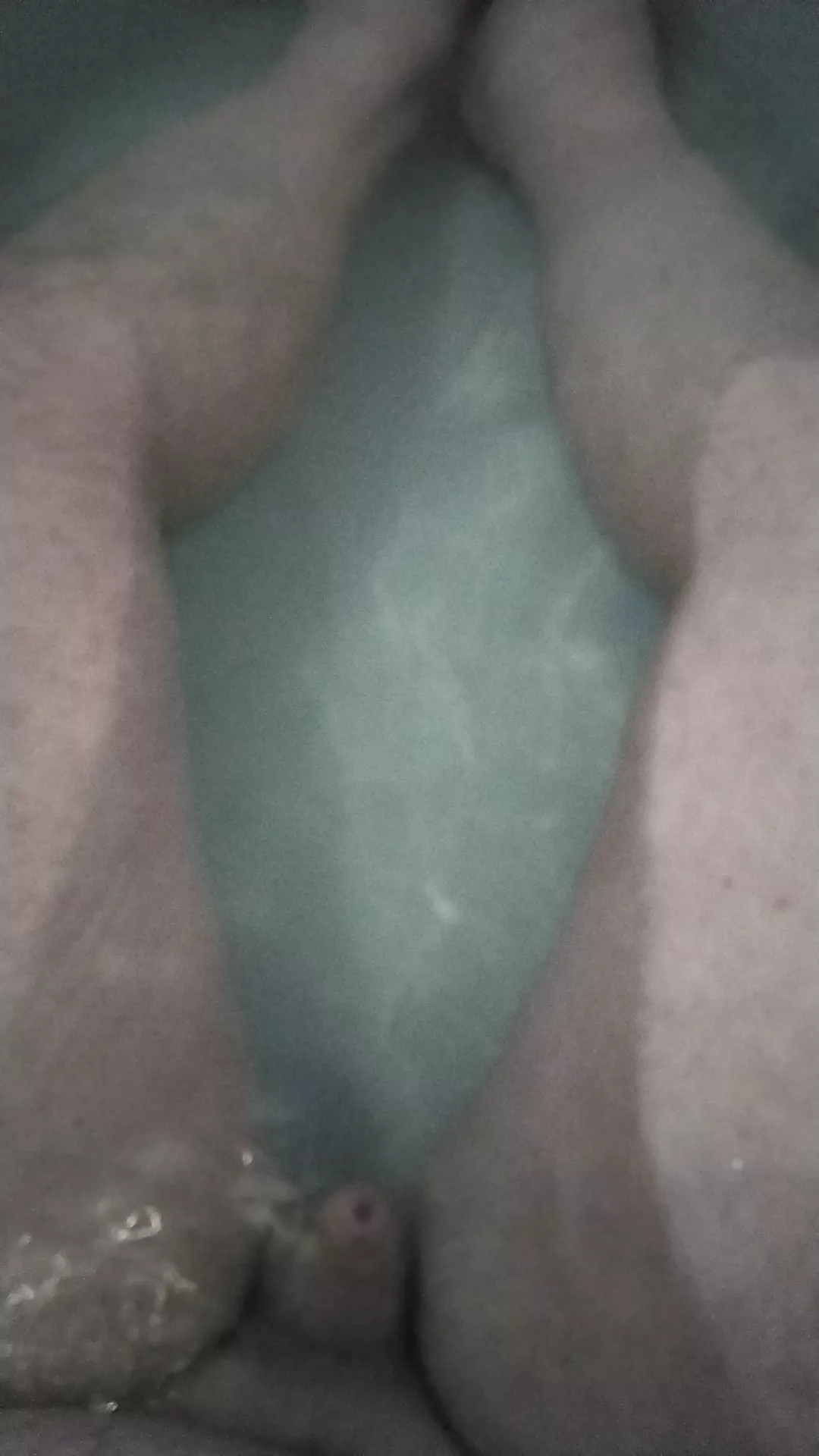 anyone wanna cum join me ??