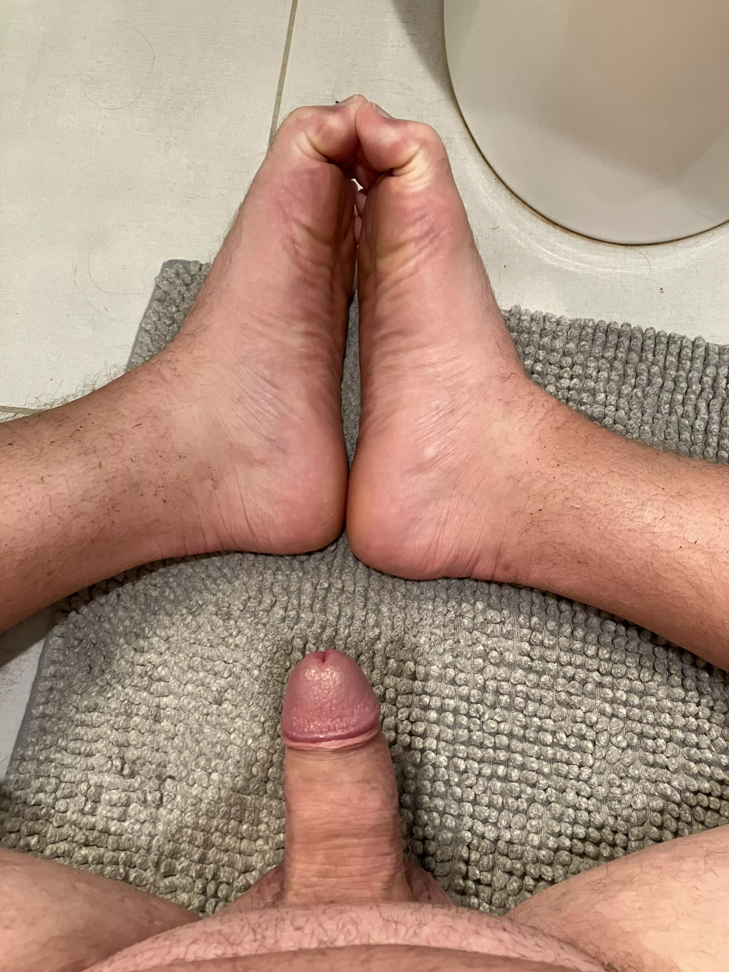 Been told I have nice feet. What do y’all think?