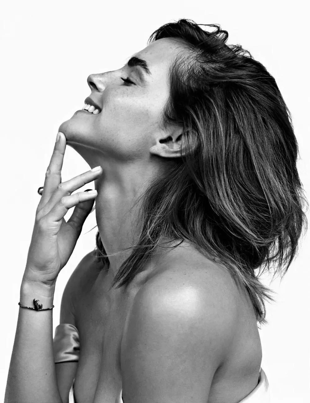 Emma Watson has me throbbing hard. Milk me for her?