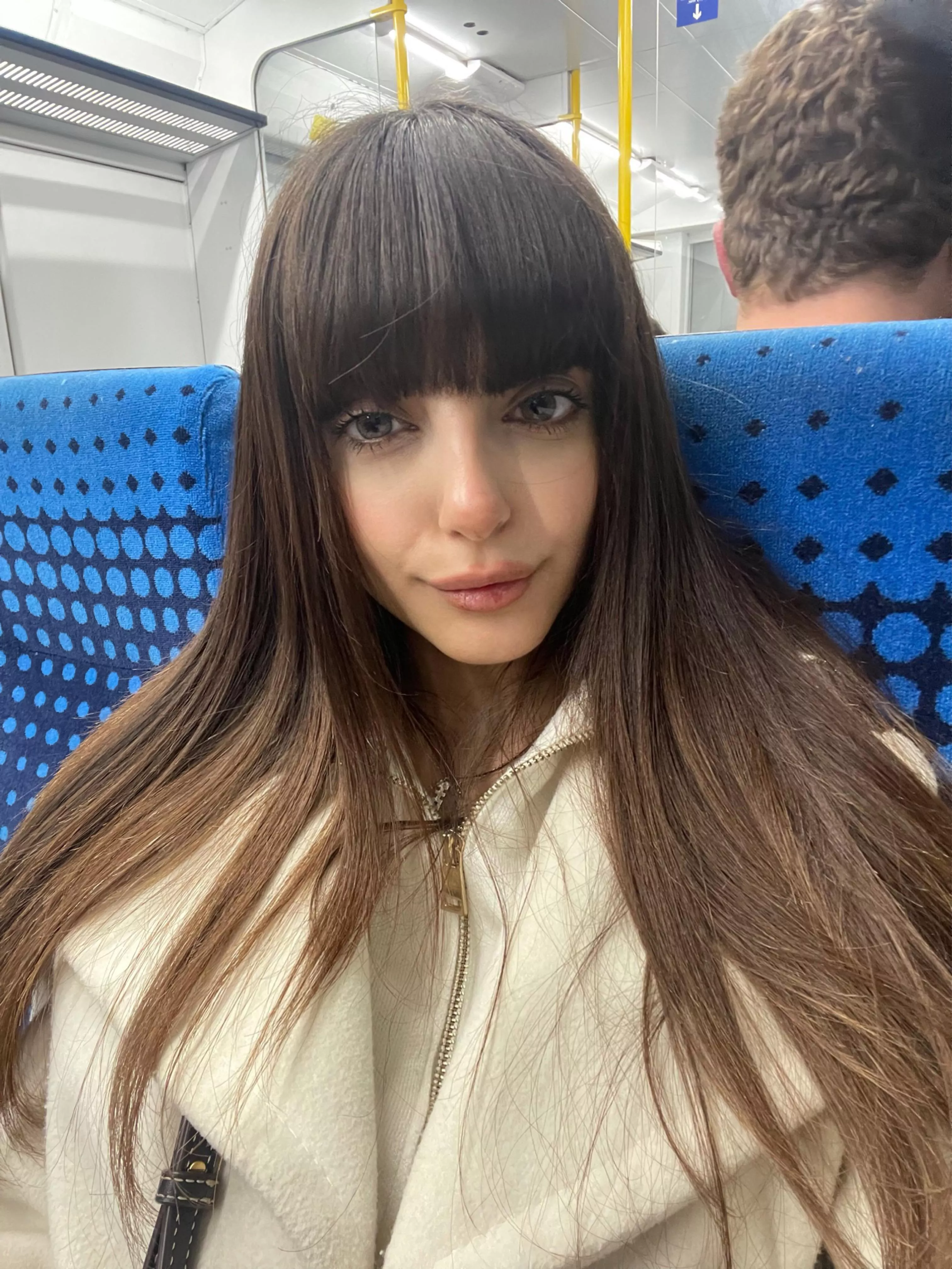 Girl on the train. Would you approach me? 😅❤️ [F18]