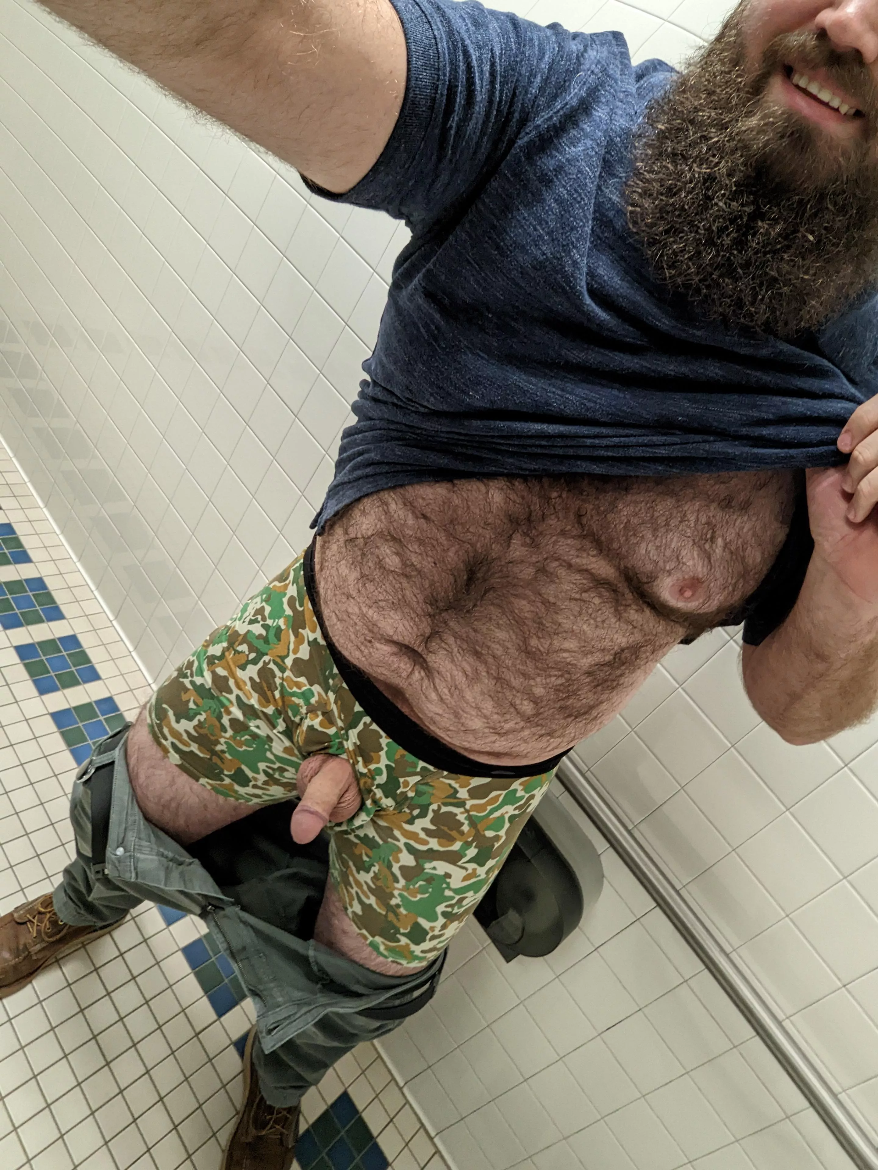 Mondays are only days in the office. it's fun to sneak to the bathroom and take pics, but I enjoy working without pants on better. ðŸ˜‹