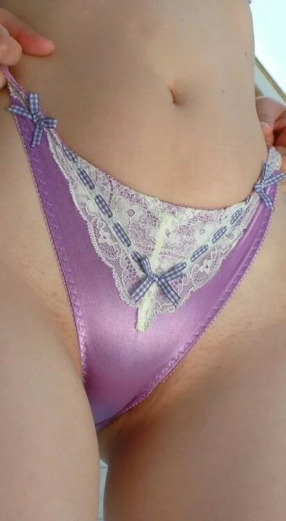 Shiny purple & lace