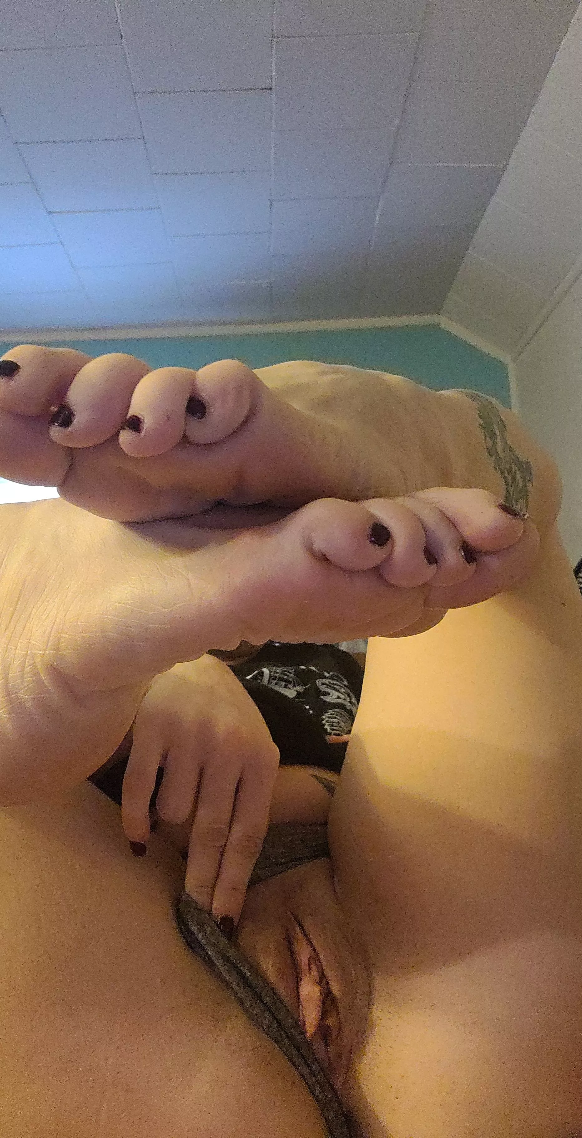 would you suck on my toes?