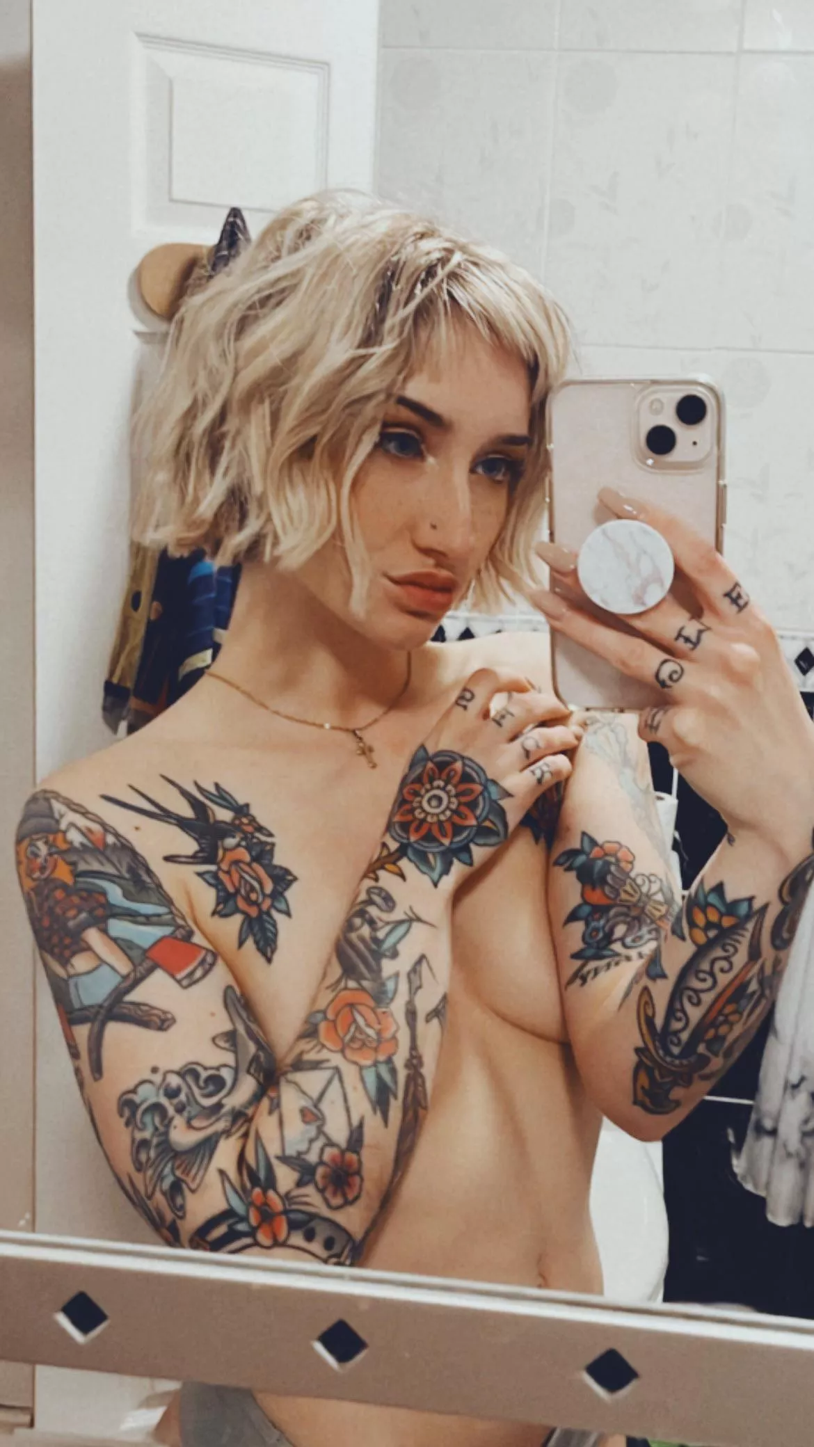 do tattooed girls turn you on ðŸ¥°