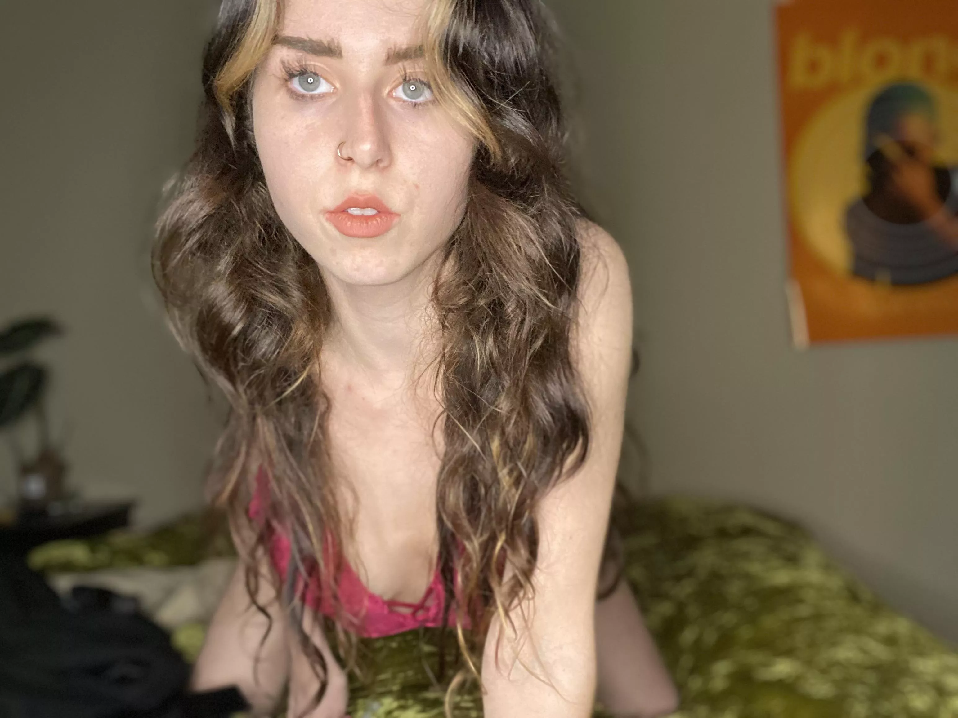 I can I be your petite blue eyed babe? (@sp00kybabe222) [OnlyFans]