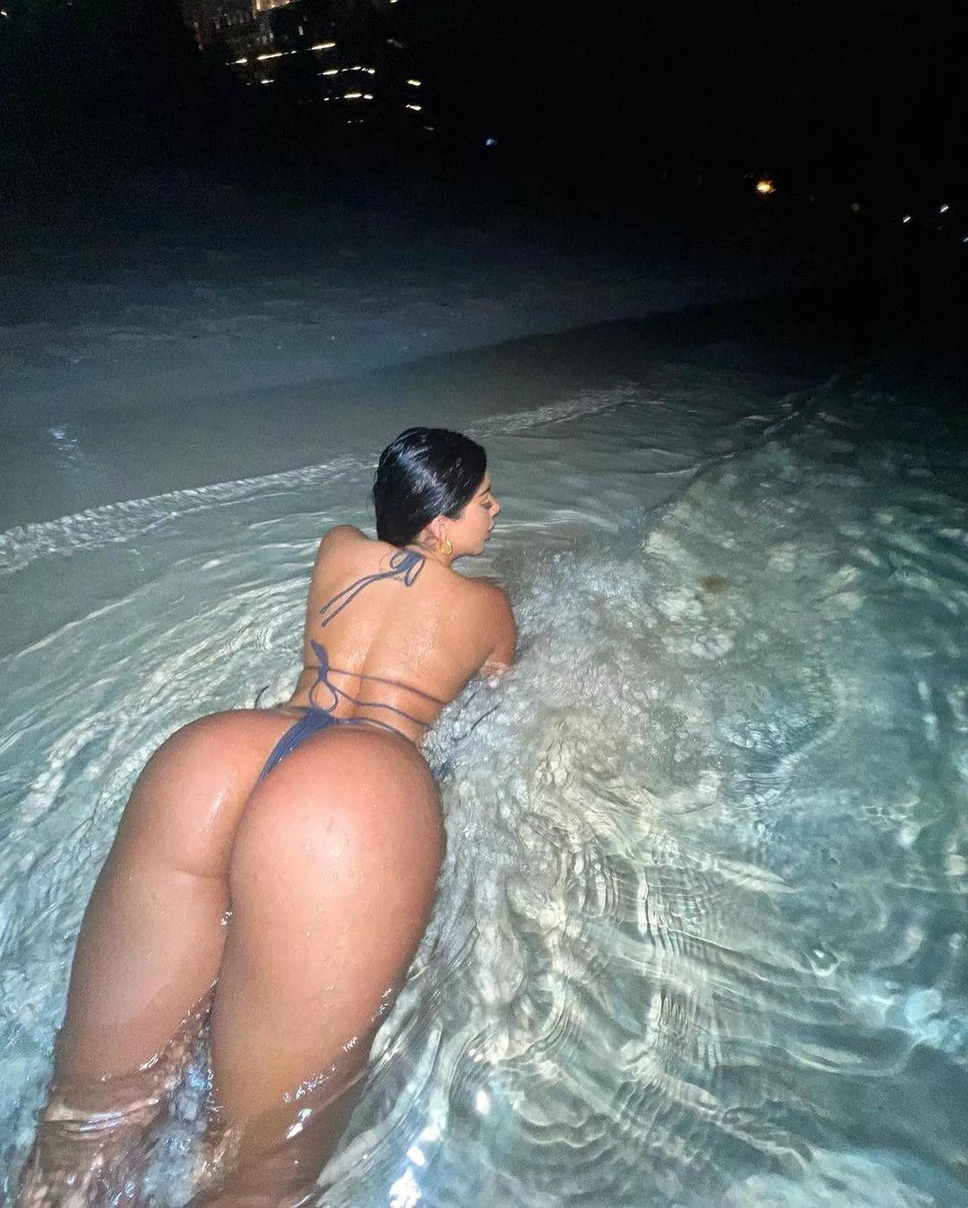 Late Night Swim! 🏝️