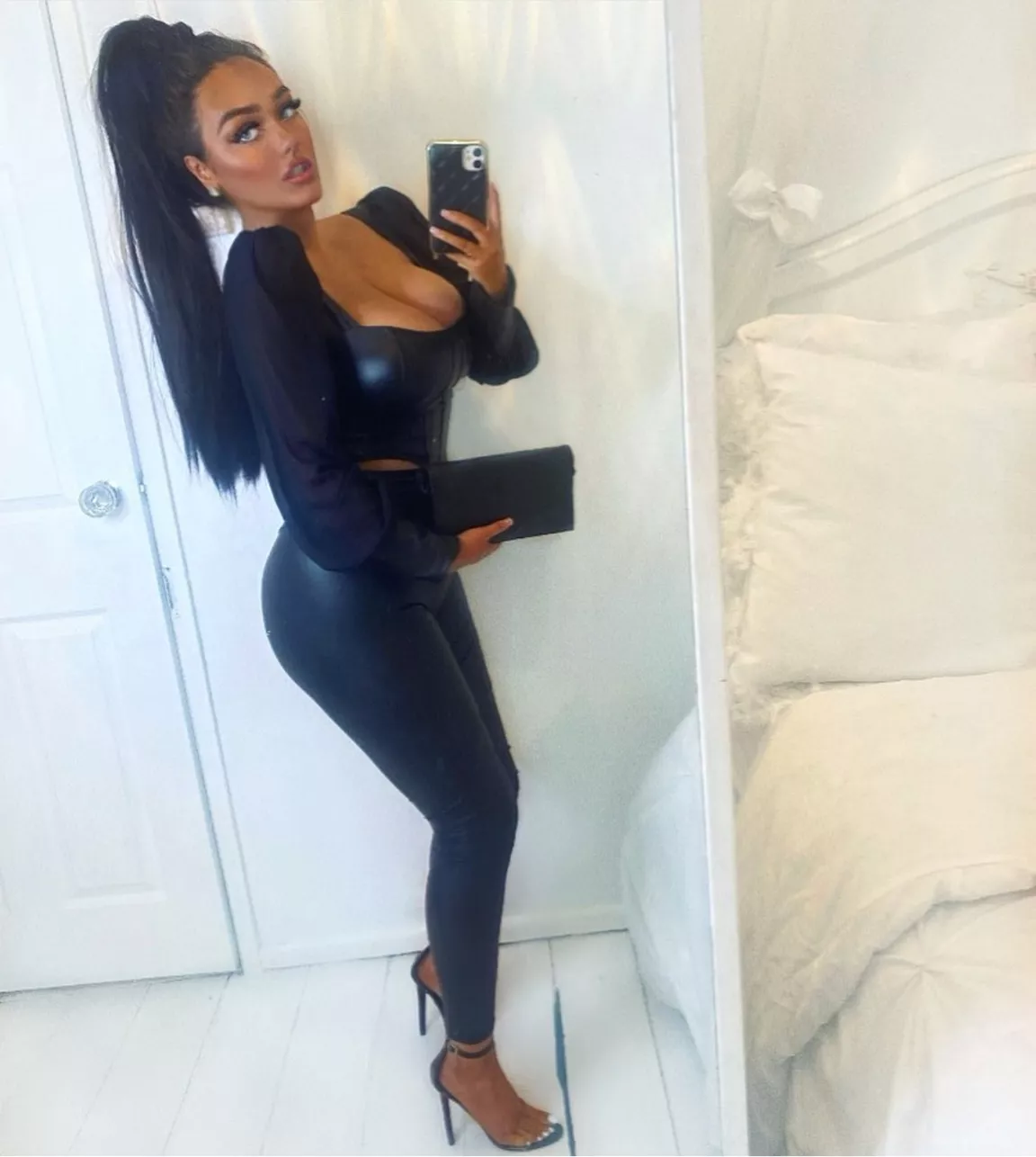 Busty Chav....ðŸ”¥