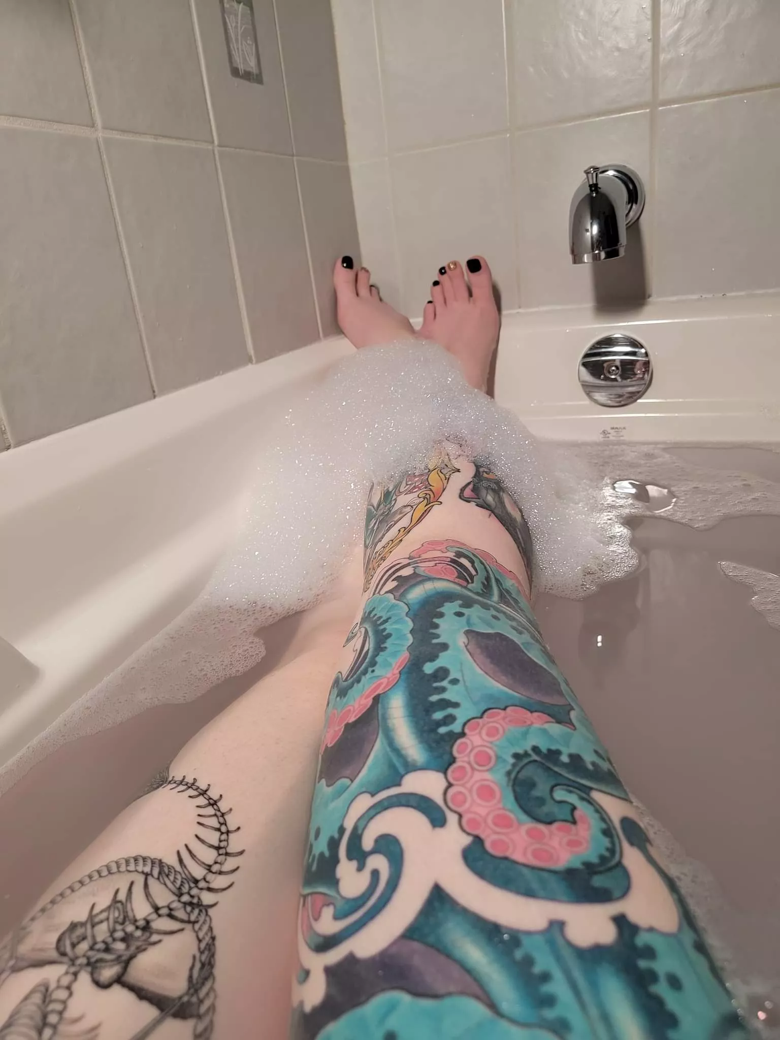 Chilling in the bath playing my Switch and thought my toes looked pretty.