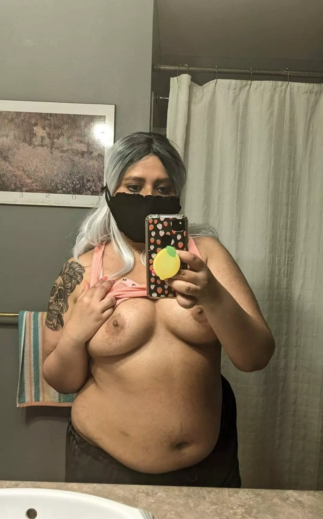 I am a pakistani slut who loves doing forbidden things like showing off my tits online ðŸ™ˆ