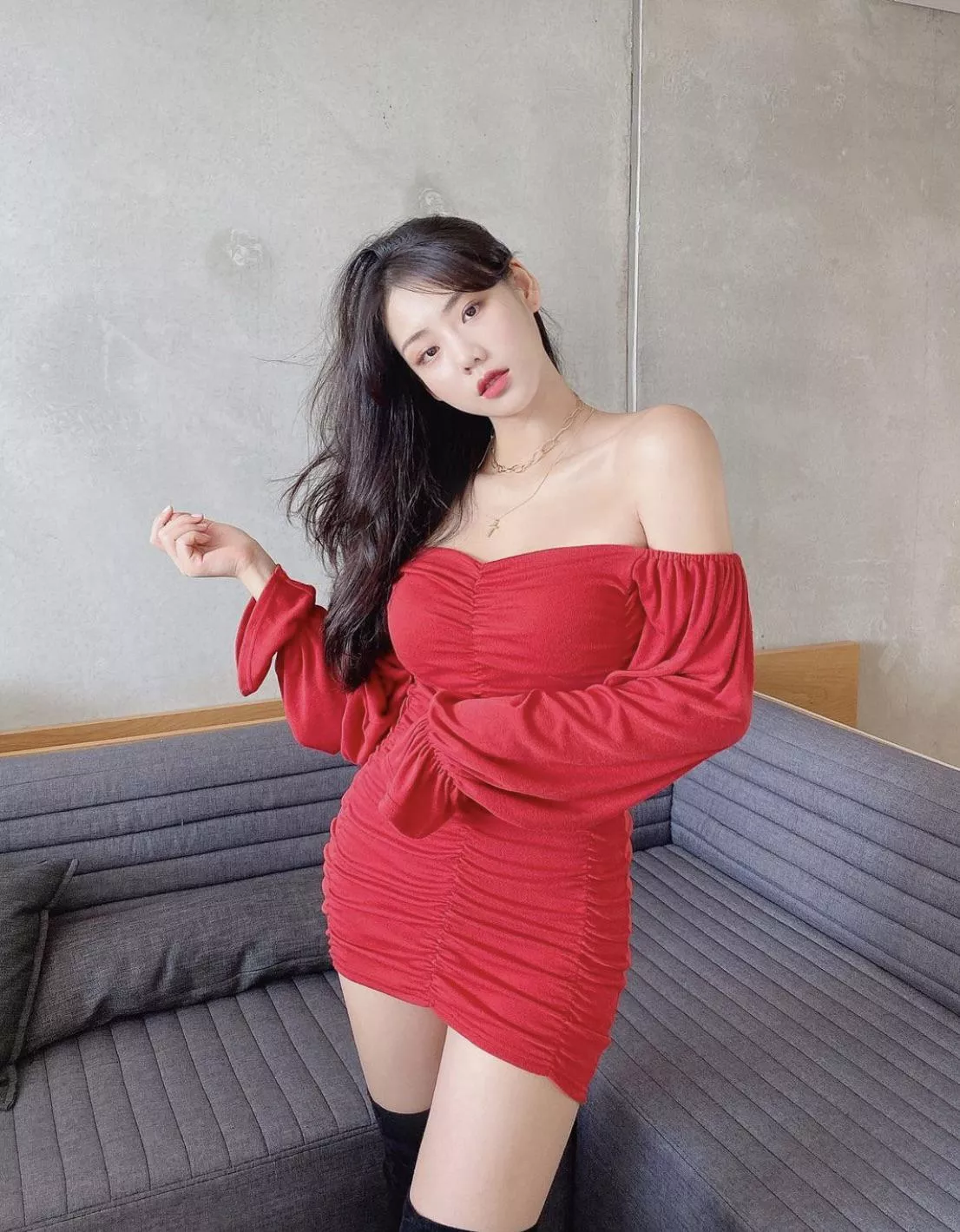 Tight body in tight dress ðŸ¥µðŸ¥µ