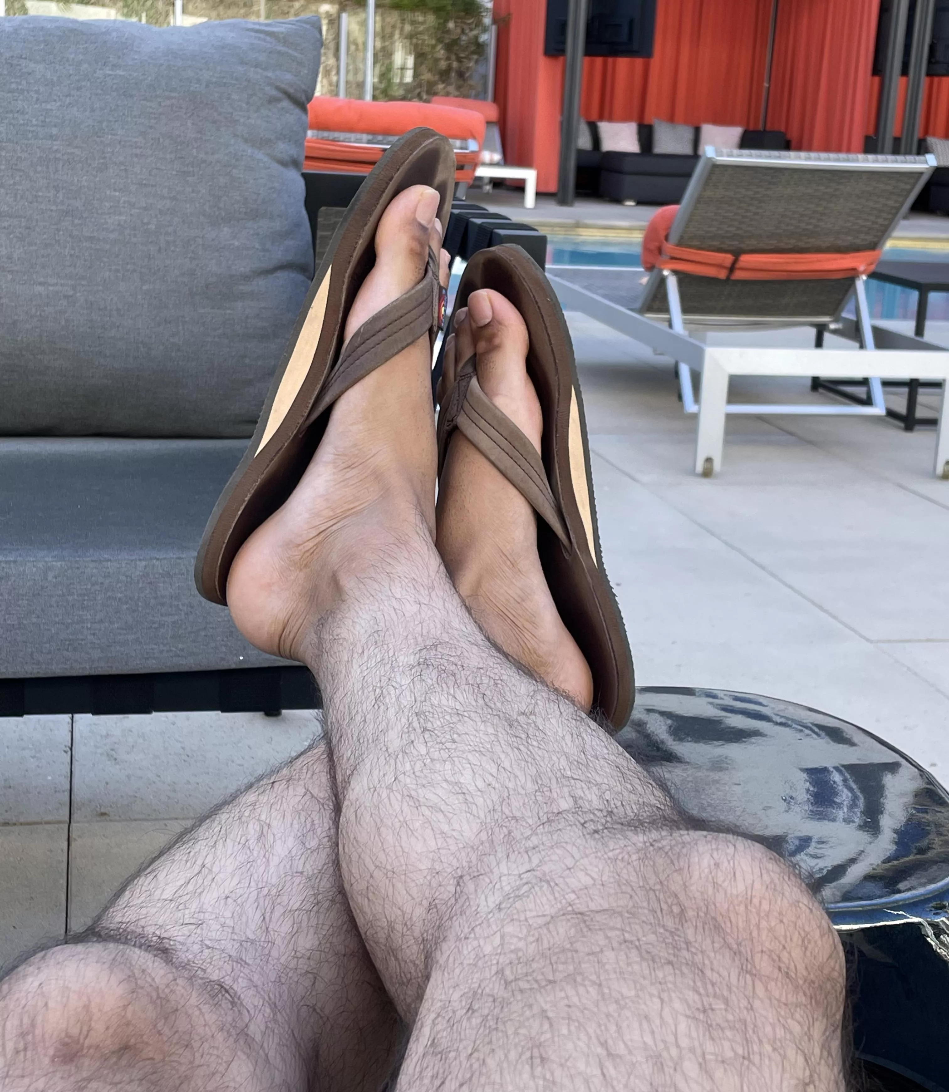 Upvote if you like seeing guys in Rainbow flip flops. DM if you wish ðŸ‘ðŸ½