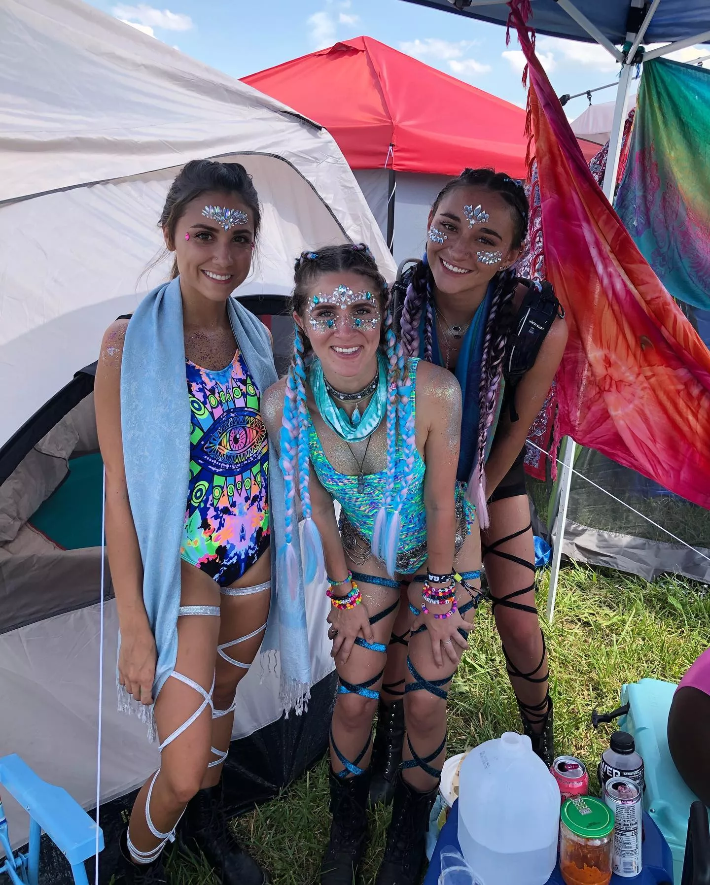 festival girls