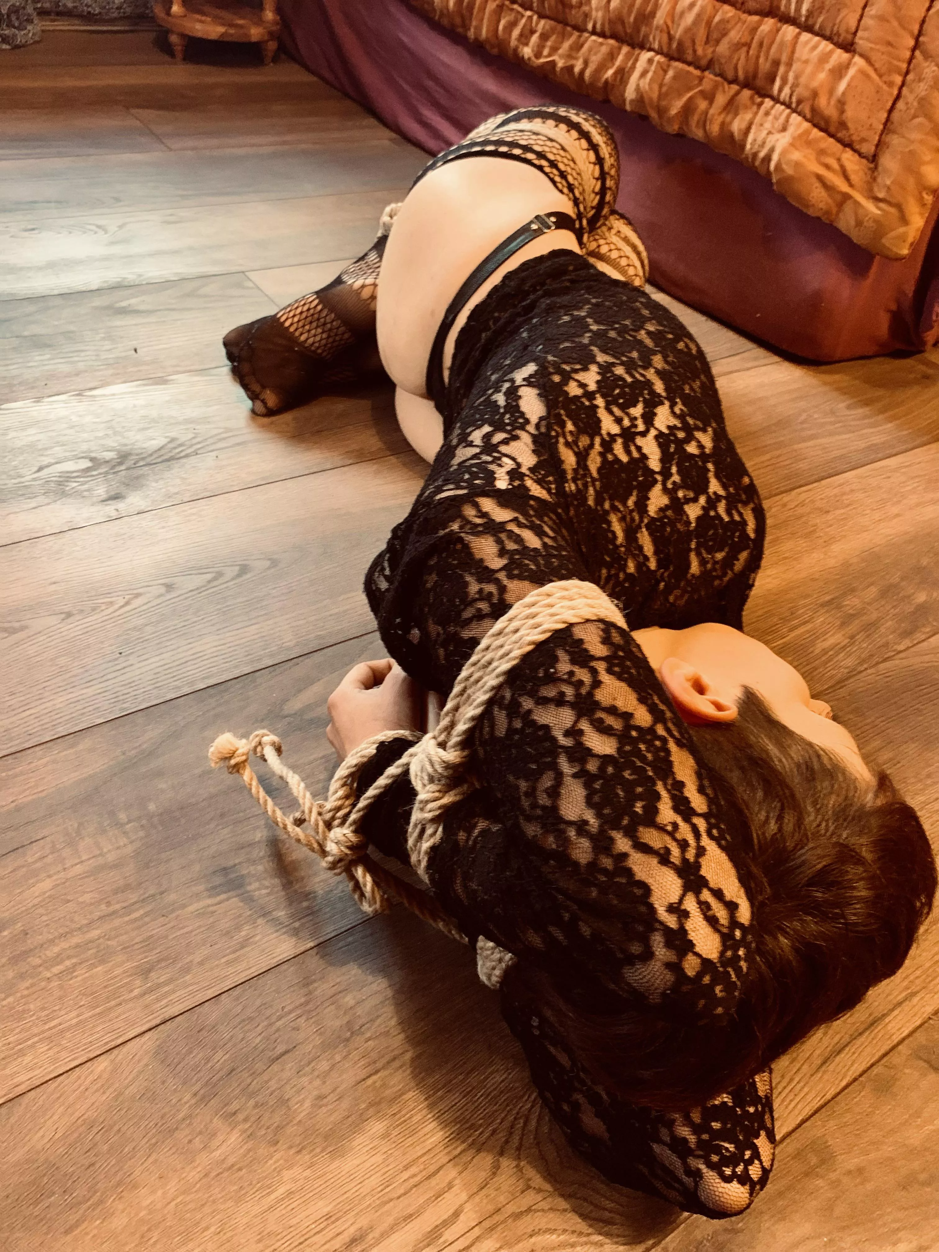 Here I have a little insight into our last bondage session for you.