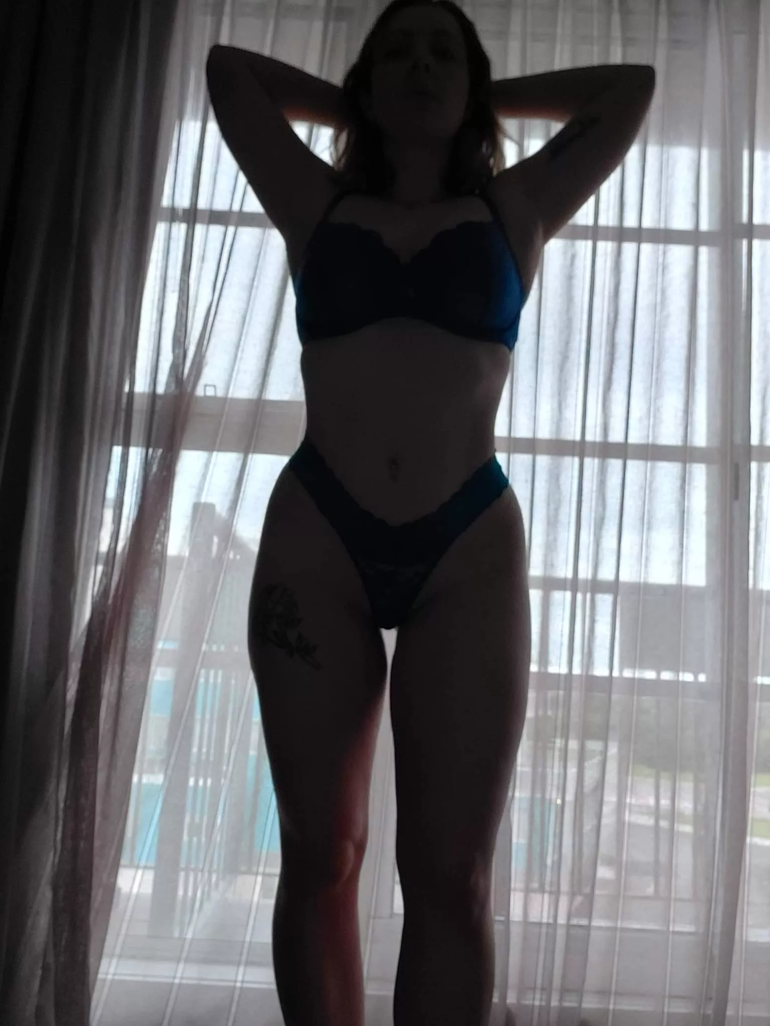 How's my silhouette [f]